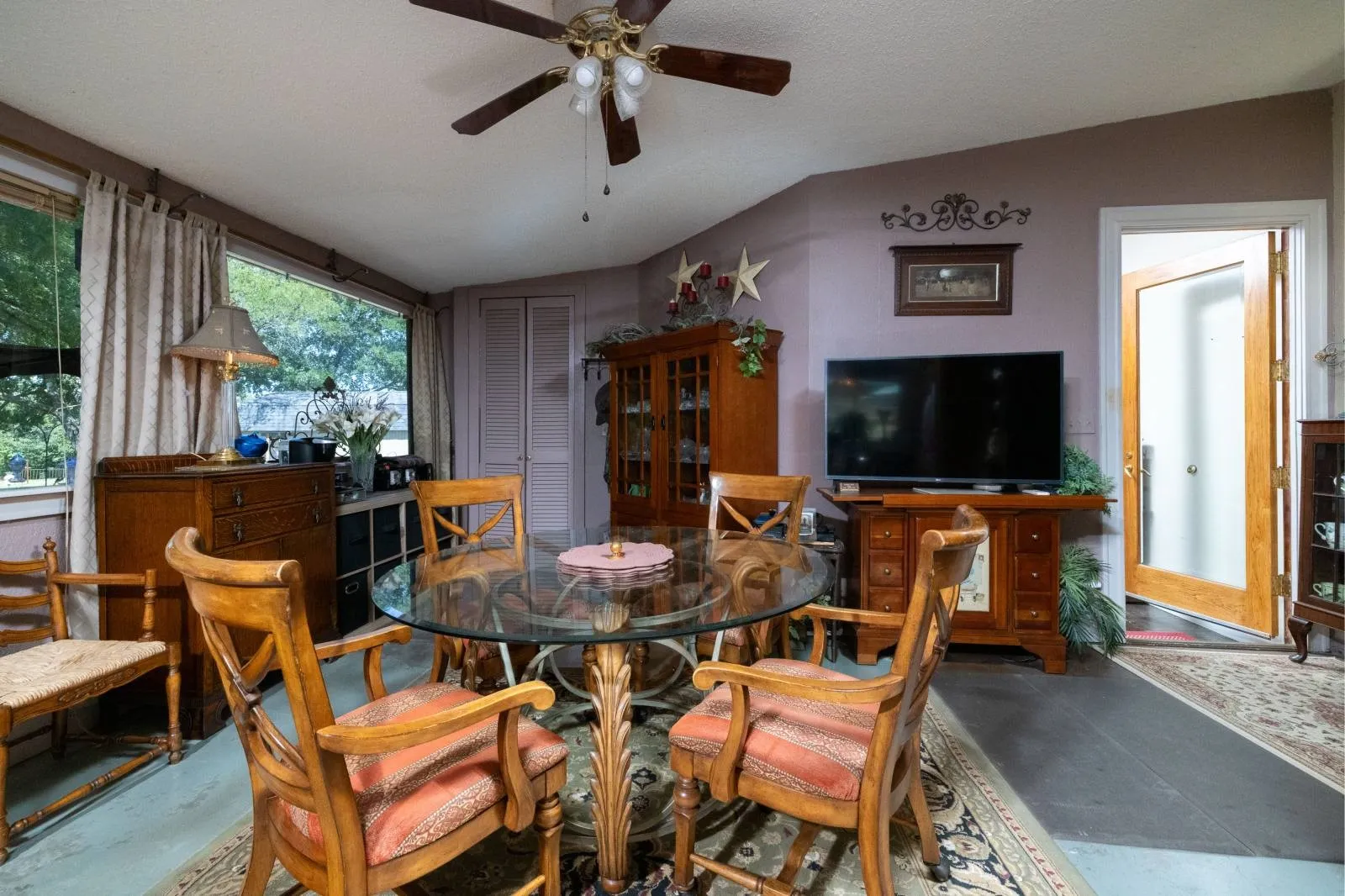 Level 1 family room