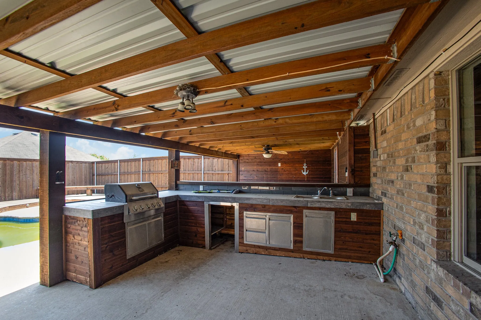 Single Family Residence For Sale in Kaufman County , 103 Haymeadow Drive, Crandall, Texas 75114, 4 Bedroom, 2 Bathroom, 2 Garage spaces, 2,054 Sqft, built in 2008, Price $279,999, mls#21286893, Real Estate Agent in Crandall, Homes For Sale in Kaufman county, Homes For Sale in Crandall, Realtor in Crandall Texas, Real Estate Brokerage Independent Realty Texas, Luminita Cordes Realtor