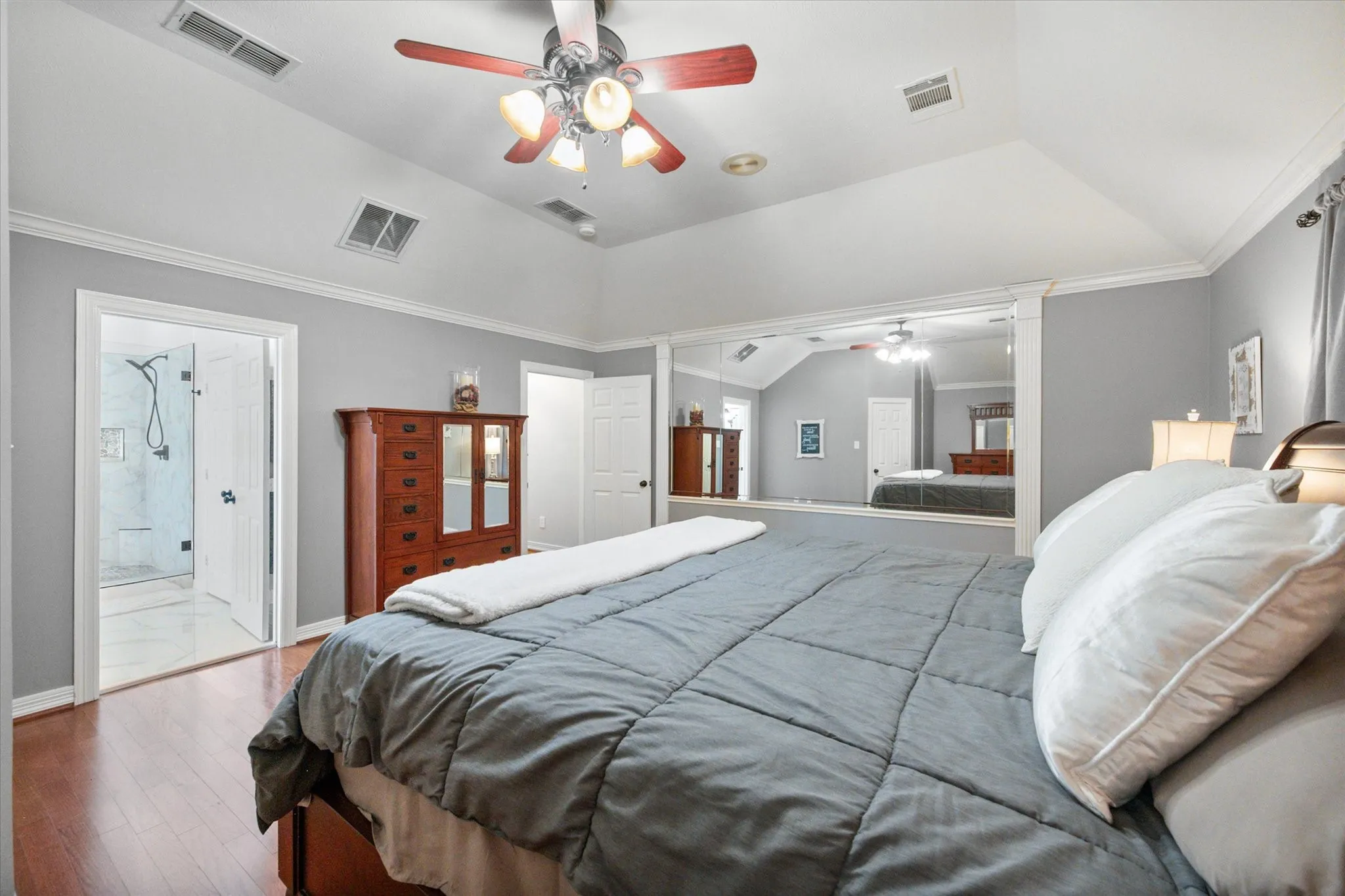 Single Family Residence For Sale in Tarrant County , 1408 Merion Drive, Mansfield, Texas 76063, 4 Bedroom, 3 Bathroom, 3 Garage spaces, 3,694 Sqft, built in 1995, mls#21286615, Real Estate Agent in Mansfield, Homes For Sale in Tarrant county, Homes For Sale in Mansfield, Realtor in Mansfield Texas, Real Estate Brokerage Independent Realty Texas, Luminita Cordes Realtor