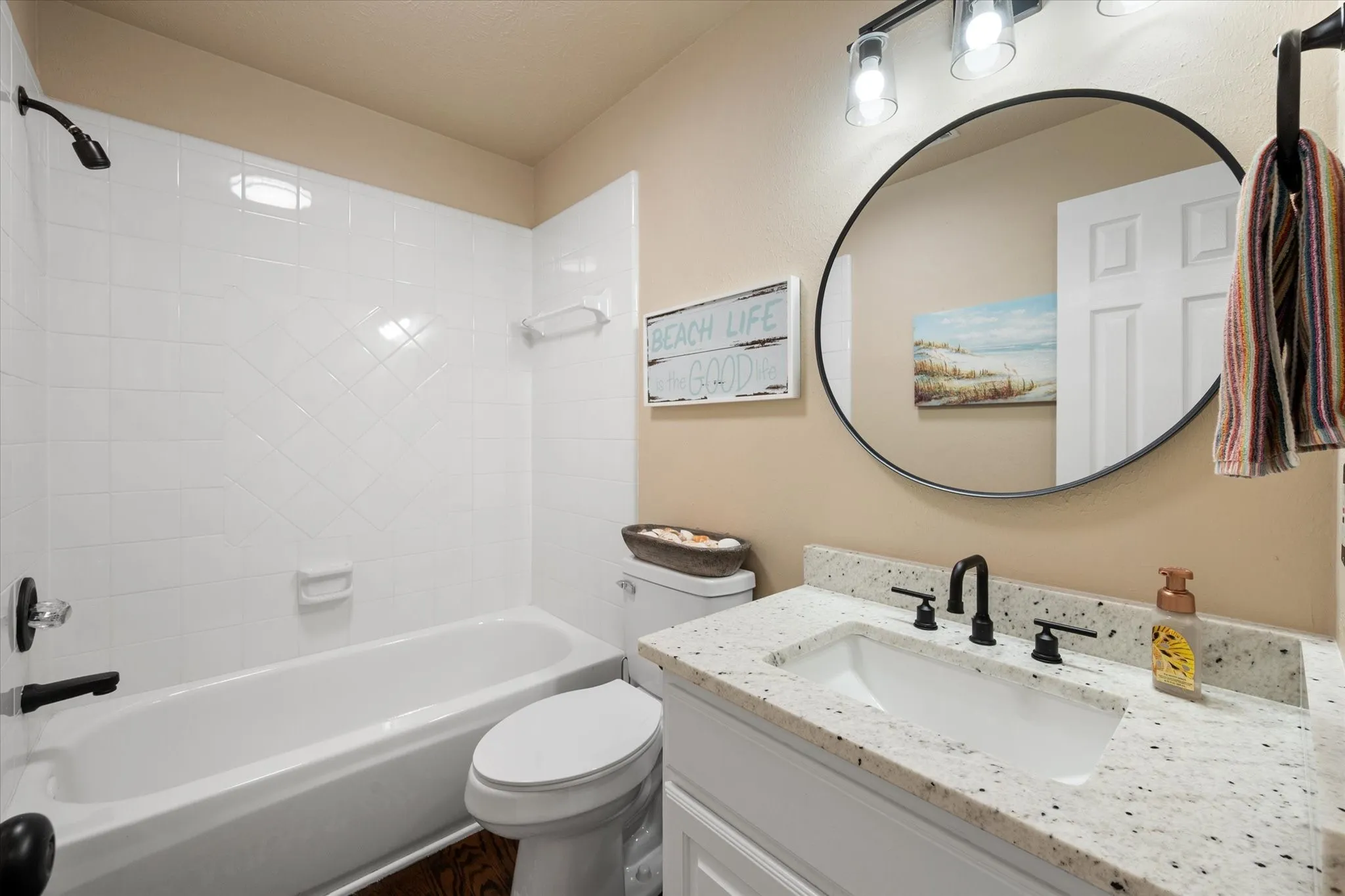 Single Family Residence For Sale in Tarrant County , 1408 Merion Drive, Mansfield, Texas 76063, 4 Bedroom, 3 Bathroom, 3 Garage spaces, 3,694 Sqft, built in 1995, mls#21286615, Real Estate Agent in Mansfield, Homes For Sale in Tarrant county, Homes For Sale in Mansfield, Realtor in Mansfield Texas, Real Estate Brokerage Independent Realty Texas, Luminita Cordes Realtor