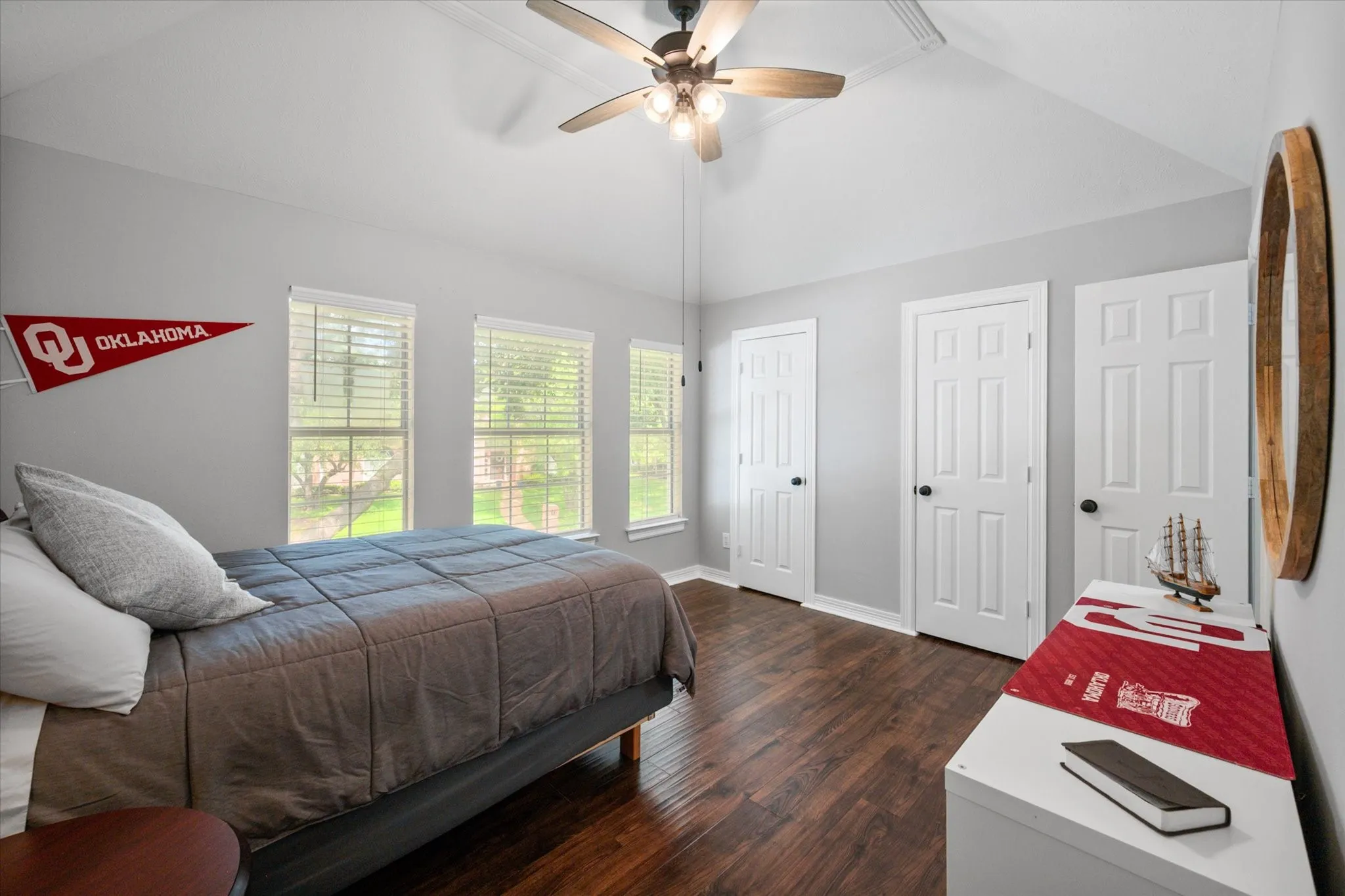 Single Family Residence For Sale in Tarrant County , 1408 Merion Drive, Mansfield, Texas 76063, 4 Bedroom, 3 Bathroom, 3 Garage spaces, 3,694 Sqft, built in 1995, mls#21286615, Real Estate Agent in Mansfield, Homes For Sale in Tarrant county, Homes For Sale in Mansfield, Realtor in Mansfield Texas, Real Estate Brokerage Independent Realty Texas, Luminita Cordes Realtor