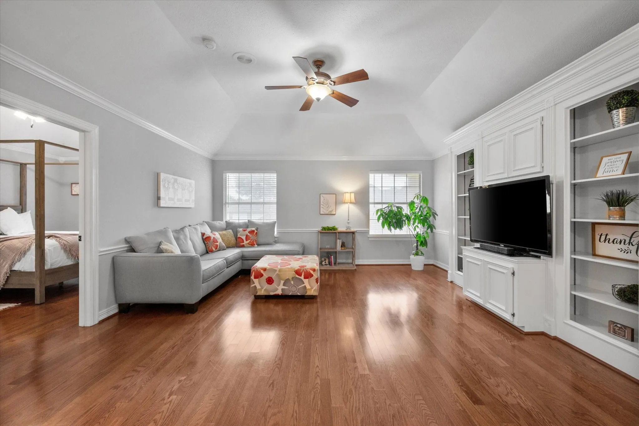 Single Family Residence For Sale in Tarrant County , 1408 Merion Drive, Mansfield, Texas 76063, 4 Bedroom, 3 Bathroom, 3 Garage spaces, 3,694 Sqft, built in 1995, mls#21286615, Real Estate Agent in Mansfield, Homes For Sale in Tarrant county, Homes For Sale in Mansfield, Realtor in Mansfield Texas, Real Estate Brokerage Independent Realty Texas, Luminita Cordes Realtor