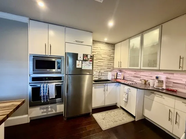 Condominium For Sale in Dallas County , 4219 Avondale Avenue 215, Dallas, Texas 75219, 2 Bedroom, 1 Bathroom, Garage spaces, 874 Sqft, built in 1965, mls#21286757, Real Estate Agent in Dallas, Homes For Sale in Dallas county, Homes For Sale in Dallas, Realtor in Dallas Texas, Real Estate Brokerage Independent Realty Texas, Luminita Cordes Realtor