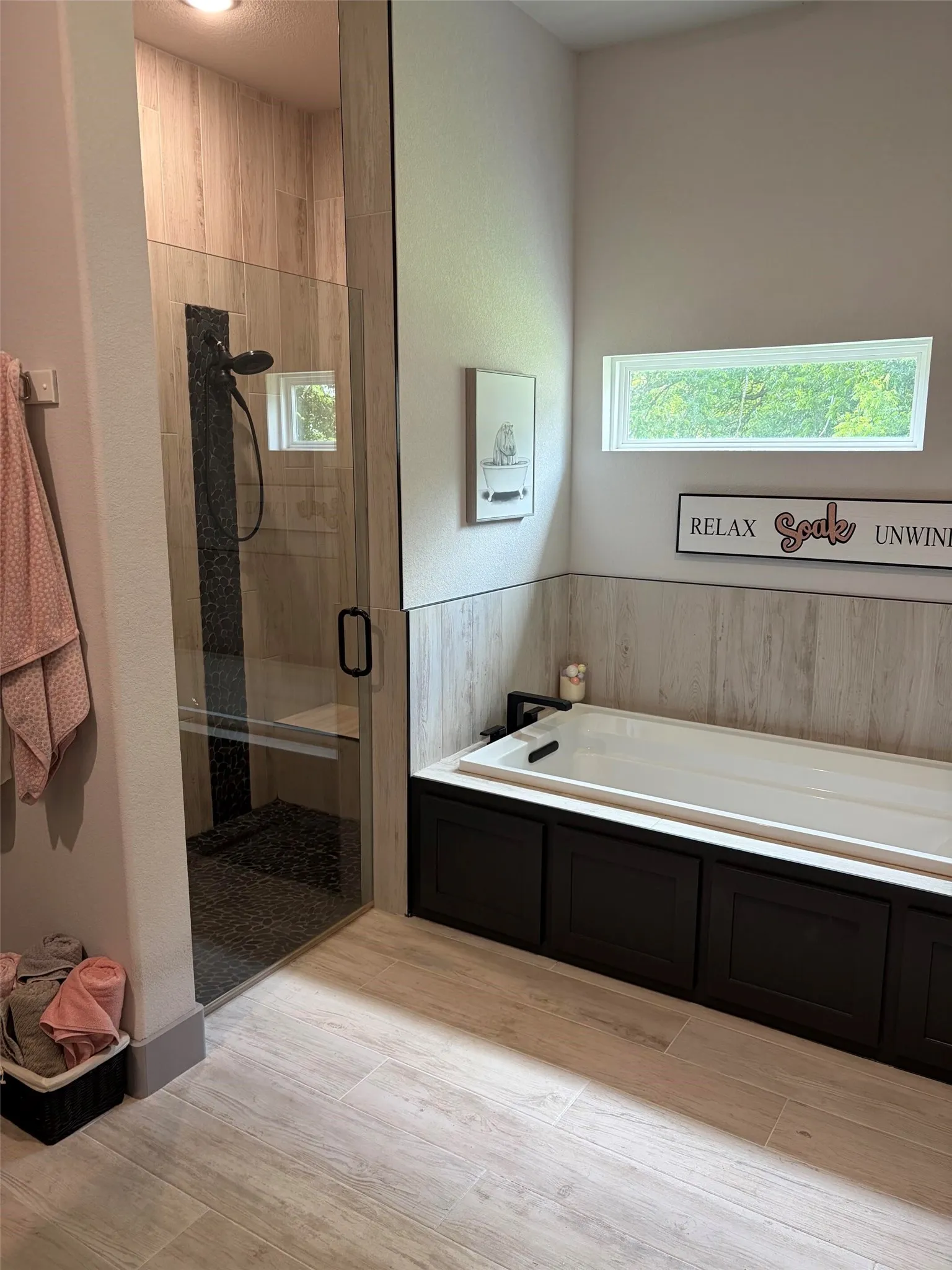 Single Family Residence For Sale in Wise County , 410 S Wickham Street, Alvord, Texas 76225, 3 Bedroom, 2 Bathroom, 2 Garage spaces, 2,090 Sqft, built in 2021, mls#21286859, Real Estate Agent in Alvord, Homes For Sale in Wise county, Homes For Sale in Alvord, Realtor in Alvord Texas, Real Estate Brokerage Independent Realty Texas, Luminita Cordes Realtor
