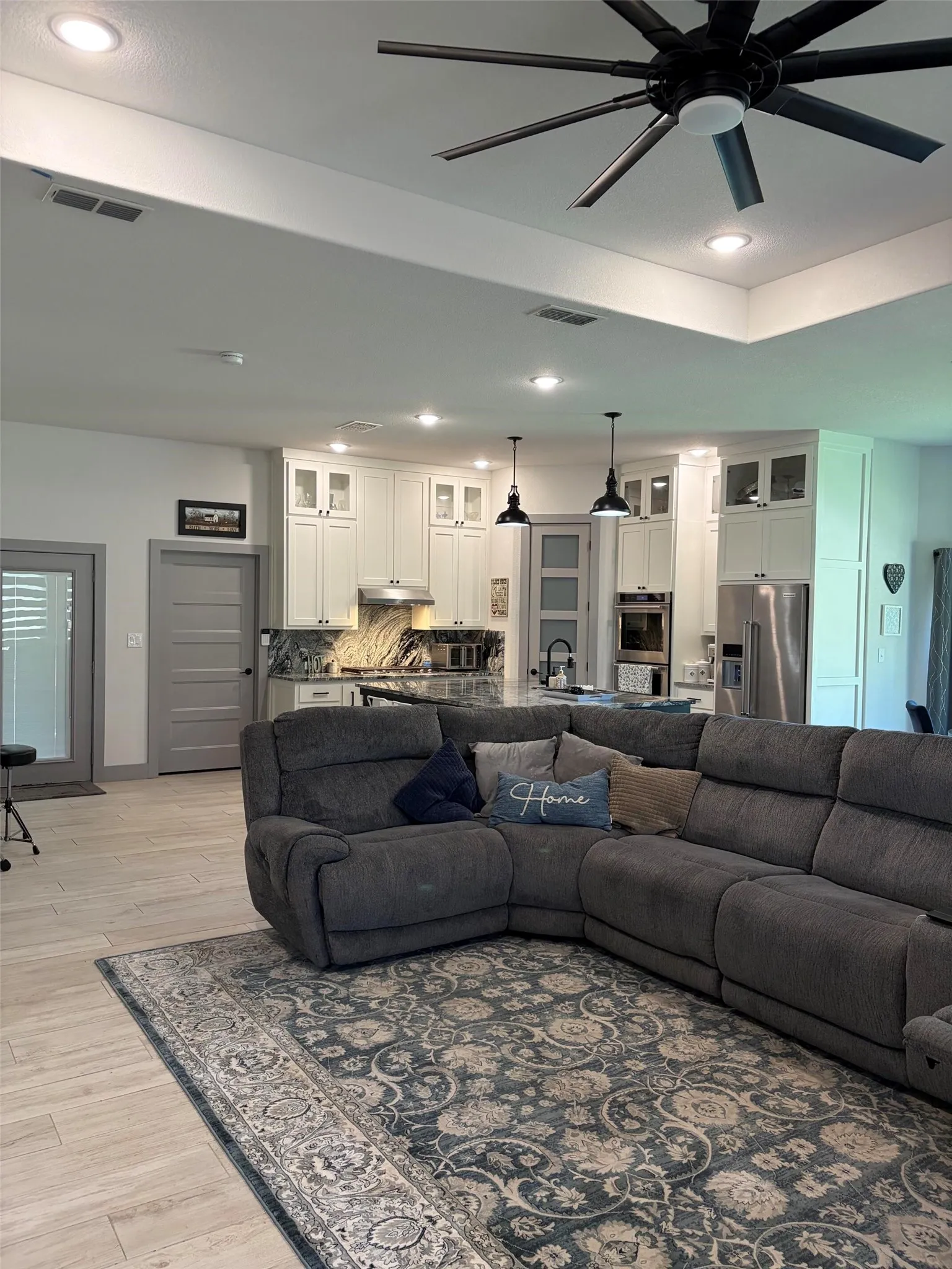 Single Family Residence For Sale in Wise County , 410 S Wickham Street, Alvord, Texas 76225, 3 Bedroom, 2 Bathroom, 2 Garage spaces, 2,090 Sqft, built in 2021, mls#21286859, Real Estate Agent in Alvord, Homes For Sale in Wise county, Homes For Sale in Alvord, Realtor in Alvord Texas, Real Estate Brokerage Independent Realty Texas, Luminita Cordes Realtor