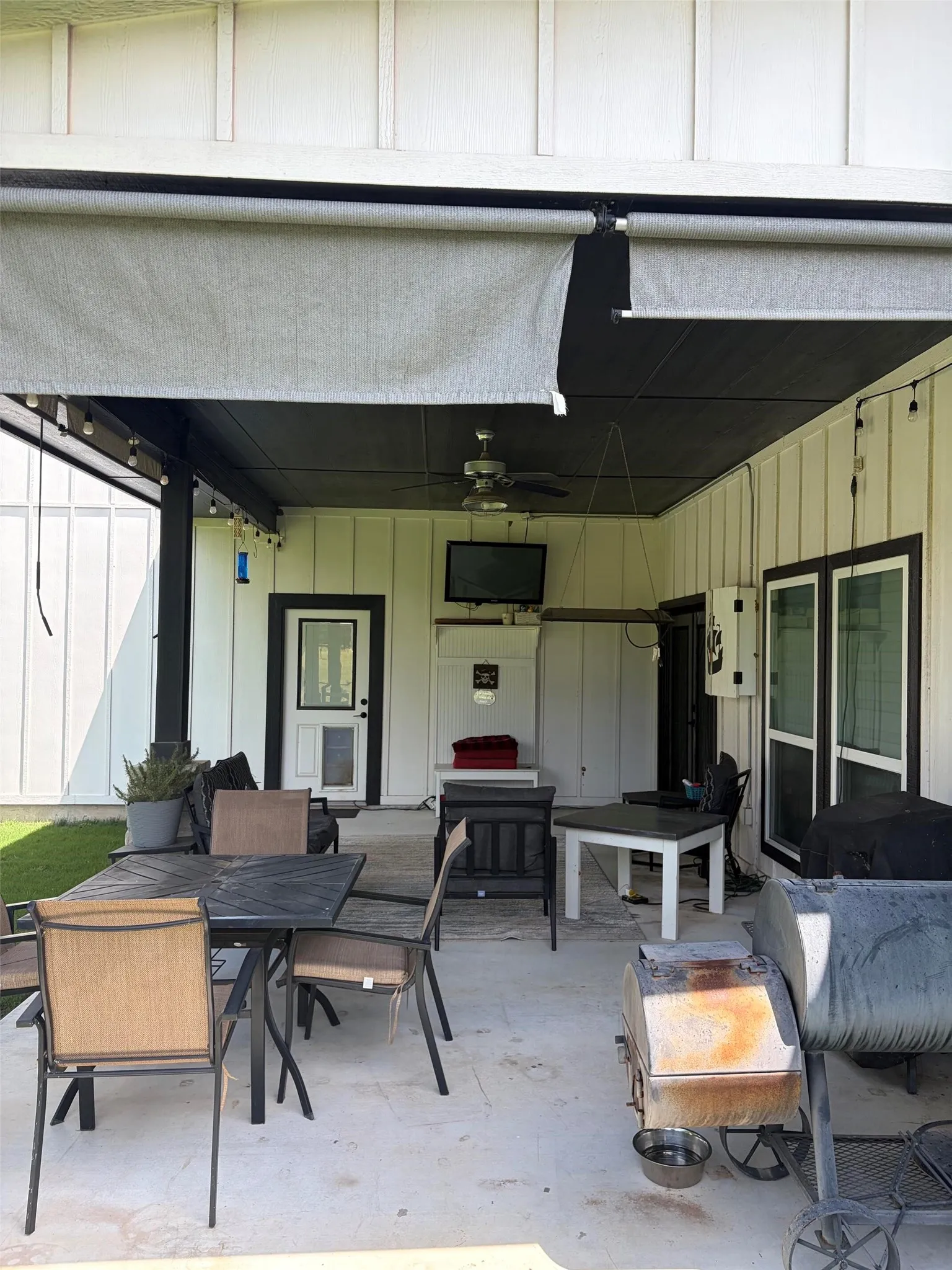 Single Family Residence For Sale in Wise County , 410 S Wickham Street, Alvord, Texas 76225, 3 Bedroom, 2 Bathroom, 2 Garage spaces, 2,090 Sqft, built in 2021, mls#21286859, Real Estate Agent in Alvord, Homes For Sale in Wise county, Homes For Sale in Alvord, Realtor in Alvord Texas, Real Estate Brokerage Independent Realty Texas, Luminita Cordes Realtor