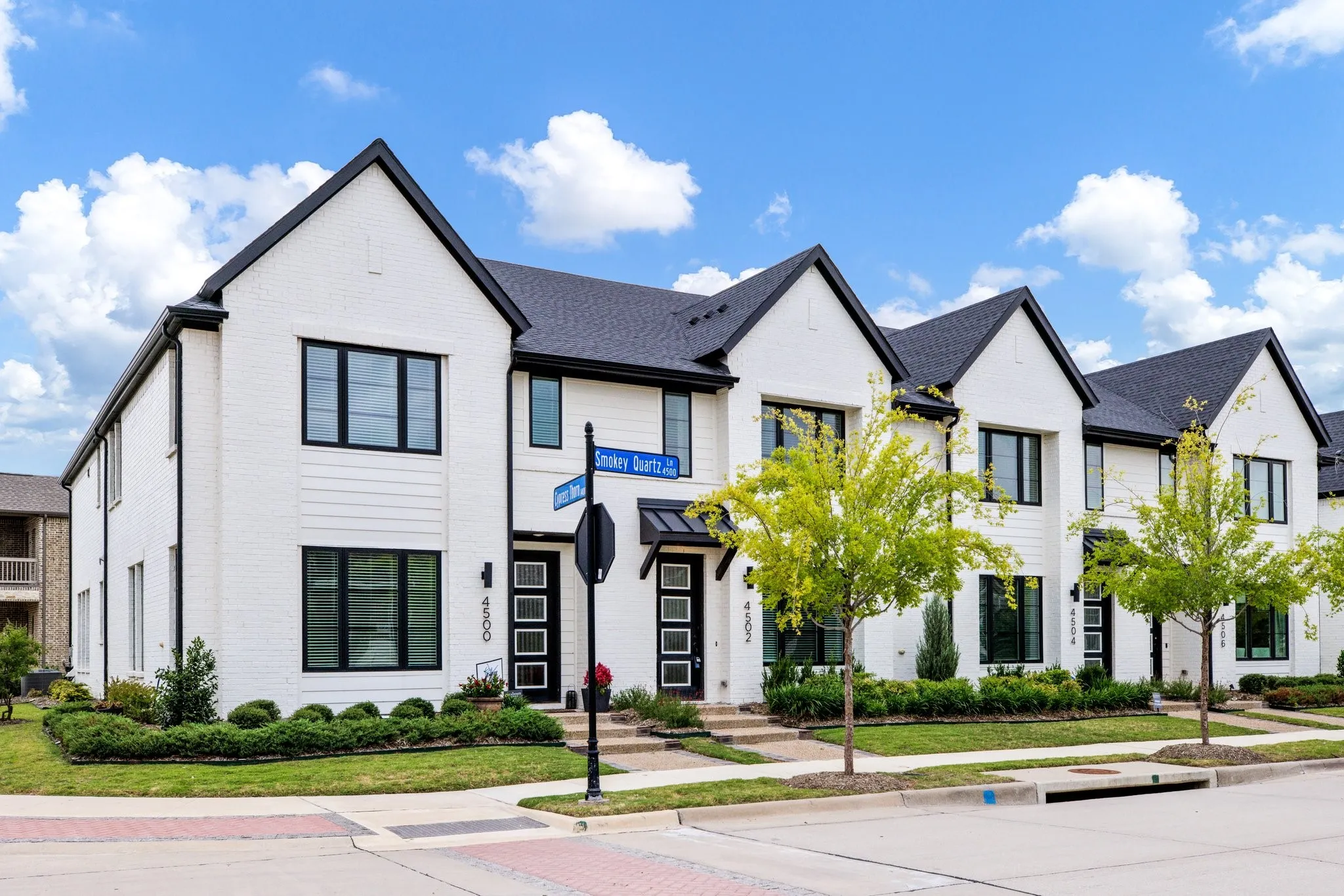 Townhouse For Rent in Tarrant County , 4502 Smokey Quartz Lane, Arlington, Texas 76005, 2 Bedroom, 3 Bathroom, 2 Garage spaces, 1,560 Sqft, built in 2022, mls#21286975, Real Estate Agent in Arlington, Homes For Rent in Tarrant county, Homes For Rent in Arlington, Realtor in Arlington Texas, Real Estate Brokerage Independent Realty Texas, Luminita Cordes Realtor