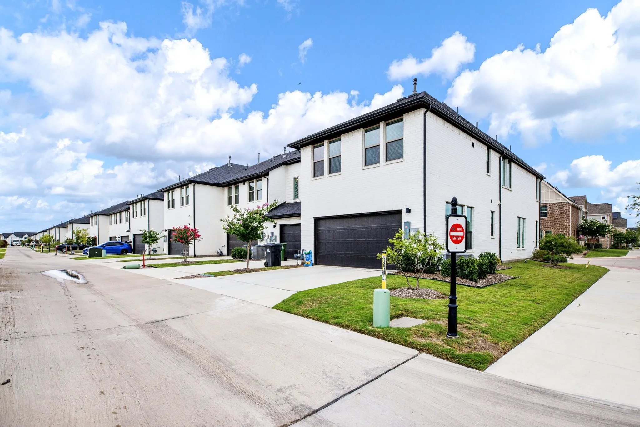 Townhouse For Rent in Tarrant County , 4502 Smokey Quartz Lane, Arlington, Texas 76005, 2 Bedroom, 3 Bathroom, 2 Garage spaces, 1,560 Sqft, built in 2022, mls#21286975, Real Estate Agent in Arlington, Homes For Rent in Tarrant county, Homes For Rent in Arlington, Realtor in Arlington Texas, Real Estate Brokerage Independent Realty Texas, Luminita Cordes Realtor