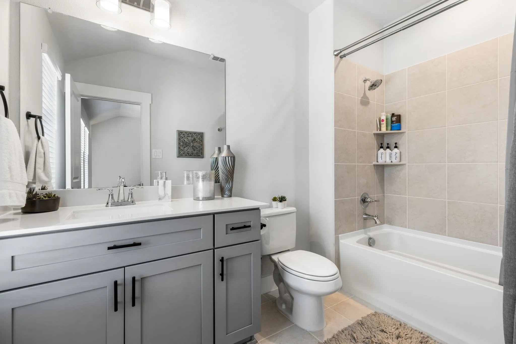 Townhouse For Rent in Tarrant County , 4502 Smokey Quartz Lane, Arlington, Texas 76005, 2 Bedroom, 3 Bathroom, 2 Garage spaces, 1,560 Sqft, built in 2022, mls#21286975, Real Estate Agent in Arlington, Homes For Rent in Tarrant county, Homes For Rent in Arlington, Realtor in Arlington Texas, Real Estate Brokerage Independent Realty Texas, Luminita Cordes Realtor