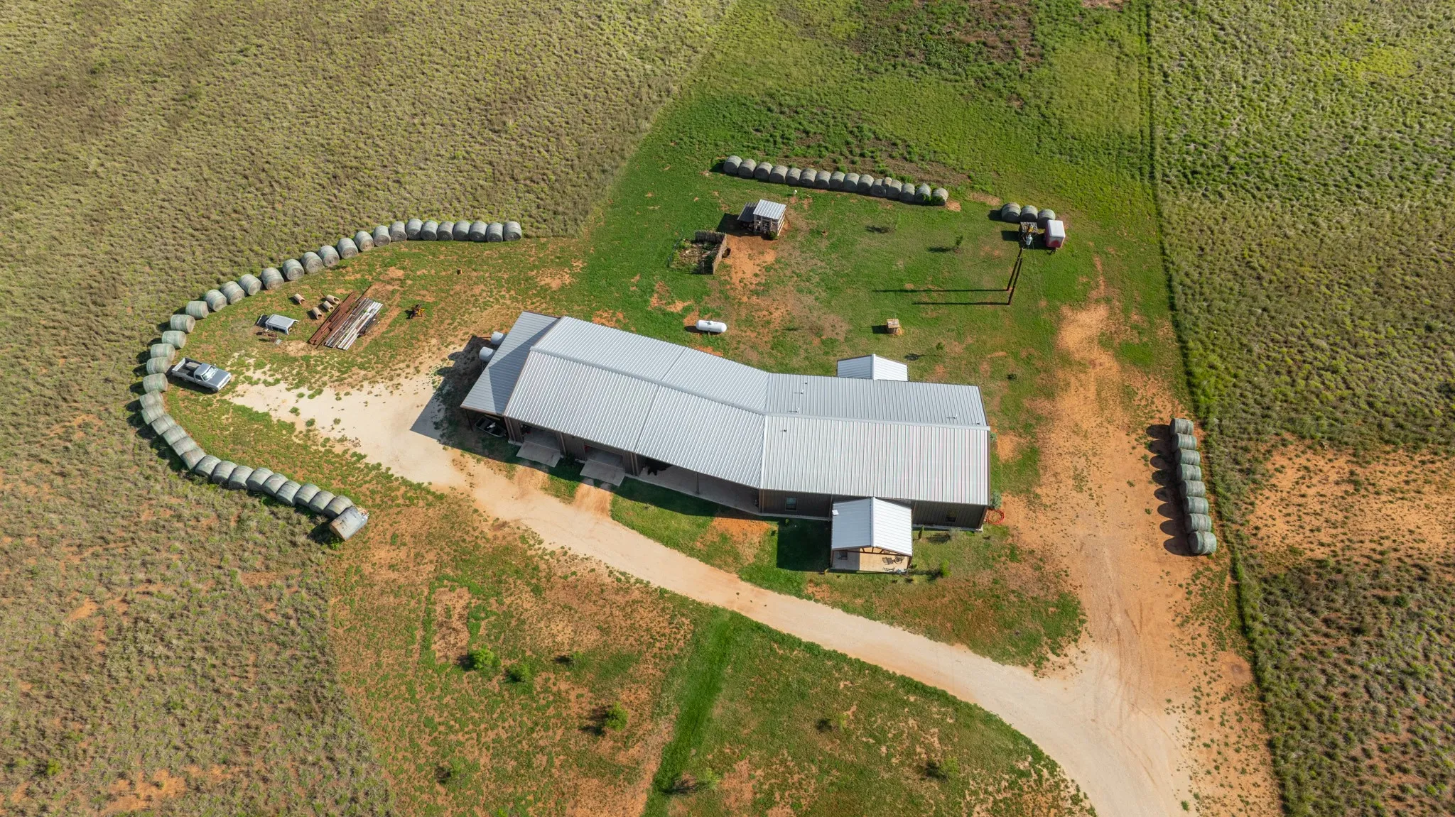 Farm For Sale in Jones County , 11530 County Road 140, Hamlin, Texas 79520, 3 Bedrooms, 3 Bathrooms, 2 Garage spaces, 2,400 Sqft, built in 2024, Price $850,000, mls#21273768, Real Estate Agent in Hamlin, Homes For Sale in Jones county, Homes For Sale in Hamlin, Realtor in Hamlin Texas, Real Estate Brokerage Independent Realty Texas, Luminita Cordes Realtor