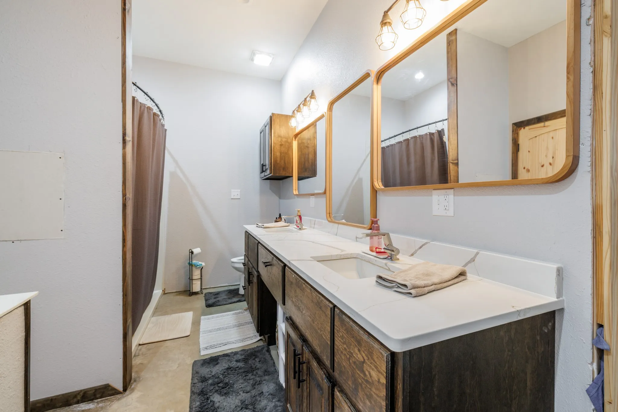 Farm For Sale in Jones County , 11530 County Road 140, Hamlin, Texas 79520, 3 Bedrooms, 3 Bathrooms, 2 Garage spaces, 2,400 Sqft, built in 2024, Price $850,000, mls#21273768, Real Estate Agent in Hamlin, Homes For Sale in Jones county, Homes For Sale in Hamlin, Realtor in Hamlin Texas, Real Estate Brokerage Independent Realty Texas, Luminita Cordes Realtor