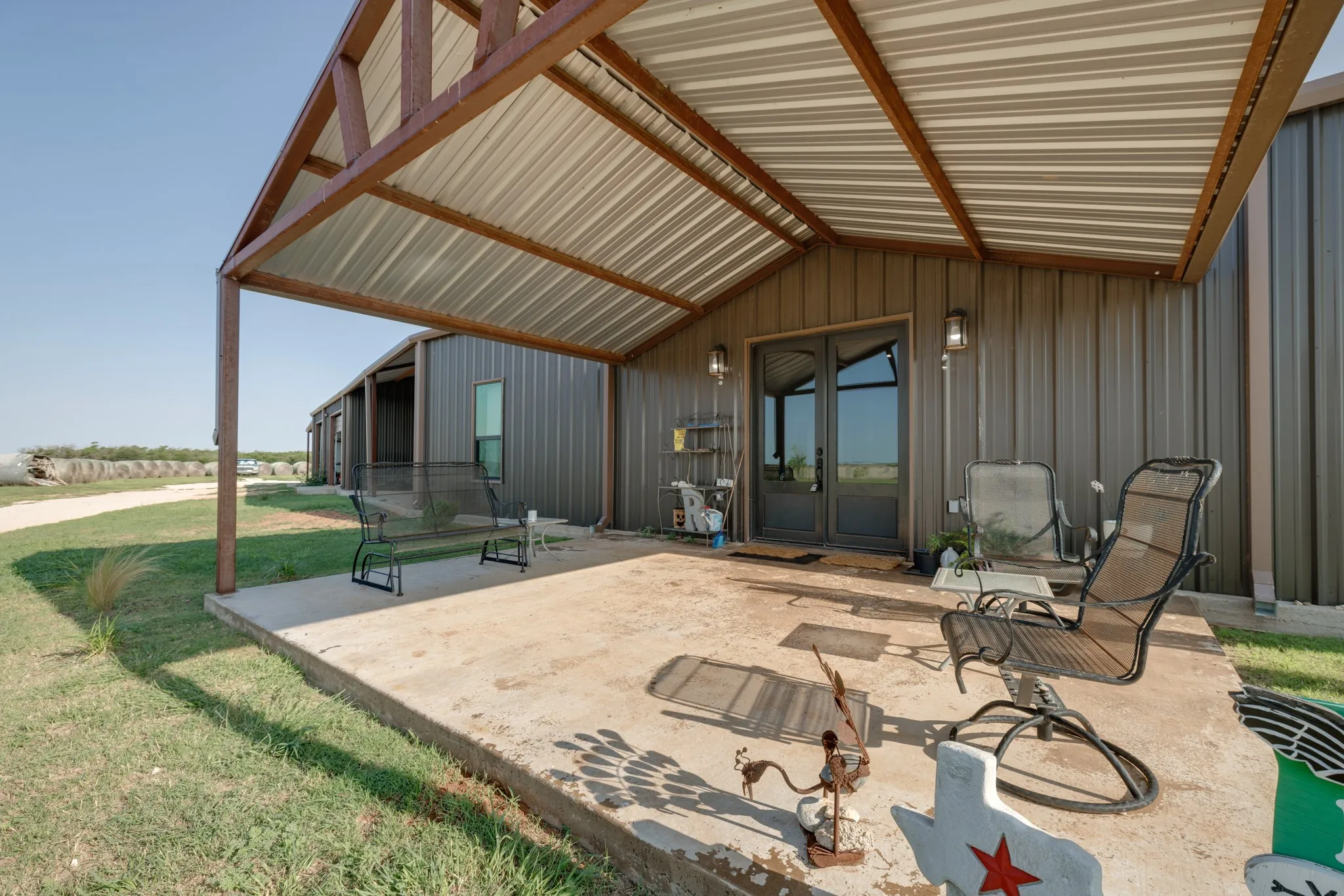 Farm For Sale in Jones County , 11530 County Road 140, Hamlin, Texas 79520, 3 Bedrooms, 3 Bathrooms, 2 Garage spaces, 2,400 Sqft, built in 2024, Price $850,000, mls#21273768, Real Estate Agent in Hamlin, Homes For Sale in Jones county, Homes For Sale in Hamlin, Realtor in Hamlin Texas, Real Estate Brokerage Independent Realty Texas, Luminita Cordes Realtor