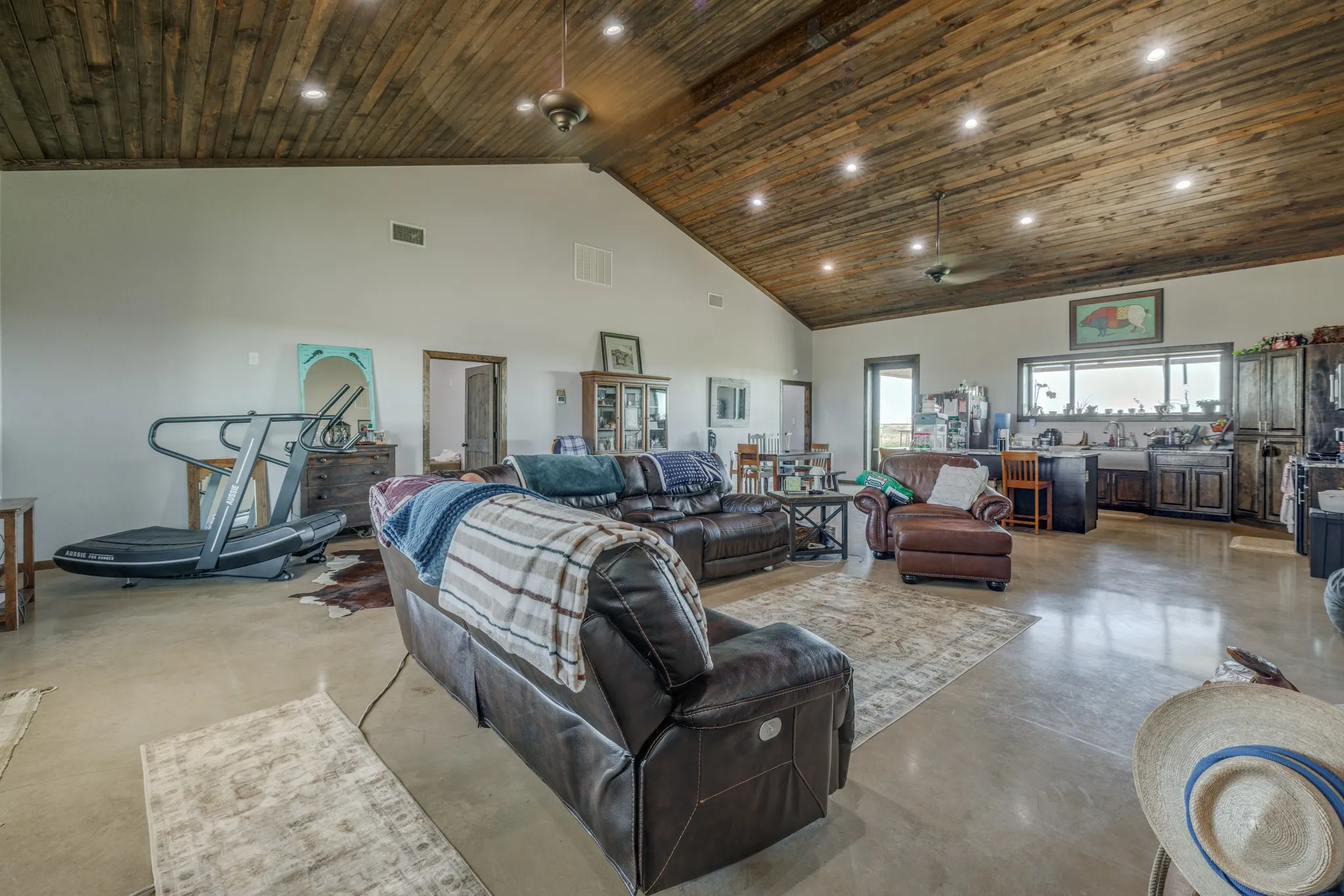 Farm For Sale in Jones County , 11530 County Road 140, Hamlin, Texas 79520, 3 Bedrooms, 3 Bathrooms, 2 Garage spaces, 2,400 Sqft, built in 2024, Price $850,000, mls#21273768, Real Estate Agent in Hamlin, Homes For Sale in Jones county, Homes For Sale in Hamlin, Realtor in Hamlin Texas, Real Estate Brokerage Independent Realty Texas, Luminita Cordes Realtor