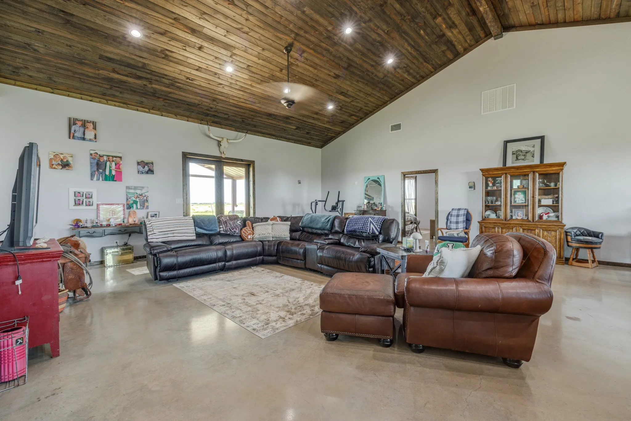 Farm For Sale in Jones County , 11530 County Road 140, Hamlin, Texas 79520, 3 Bedrooms, 3 Bathrooms, 2 Garage spaces, 2,400 Sqft, built in 2024, Price $850,000, mls#21273768, Real Estate Agent in Hamlin, Homes For Sale in Jones county, Homes For Sale in Hamlin, Realtor in Hamlin Texas, Real Estate Brokerage Independent Realty Texas, Luminita Cordes Realtor