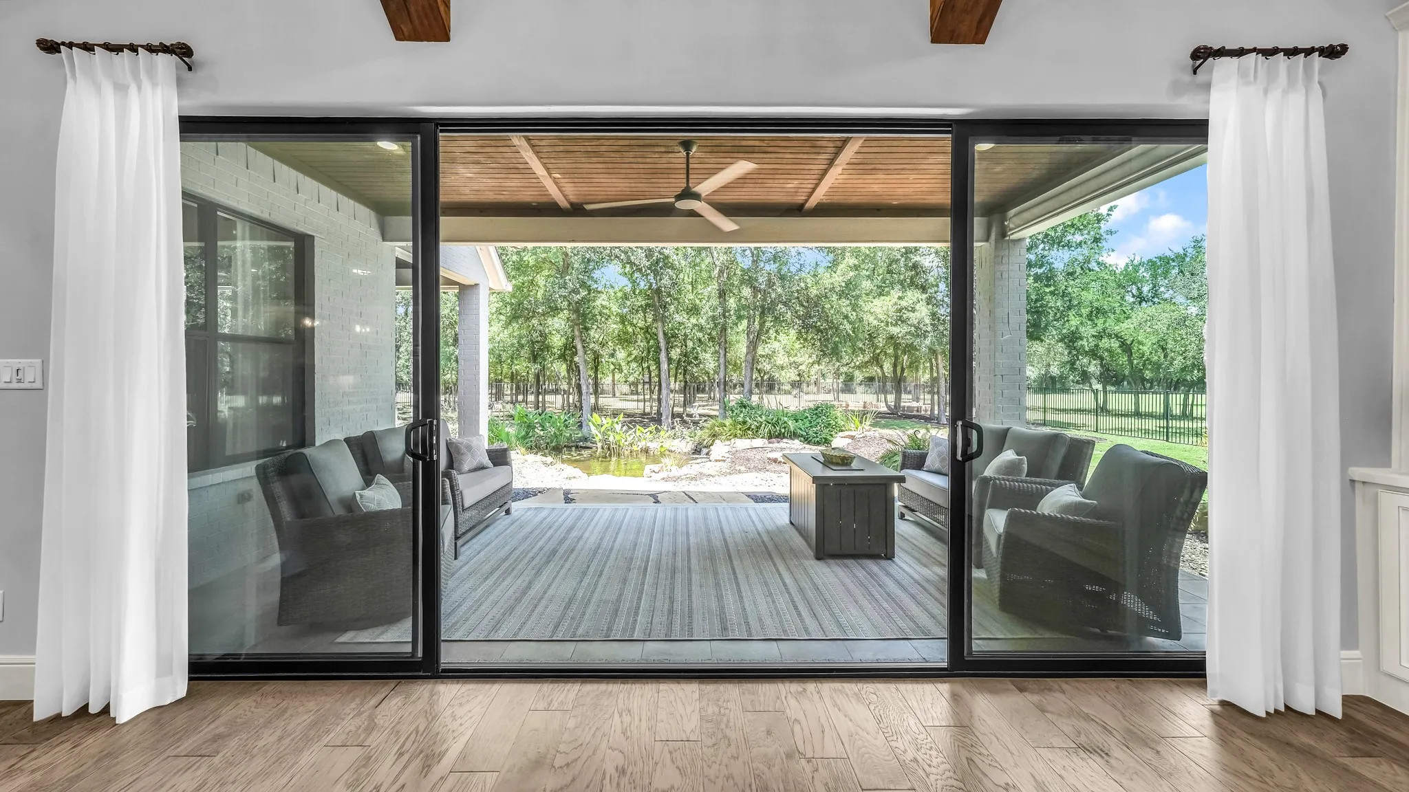 Indoor/Outdoor entertaining. The dining room door opens just like this one. Entertainers dream.