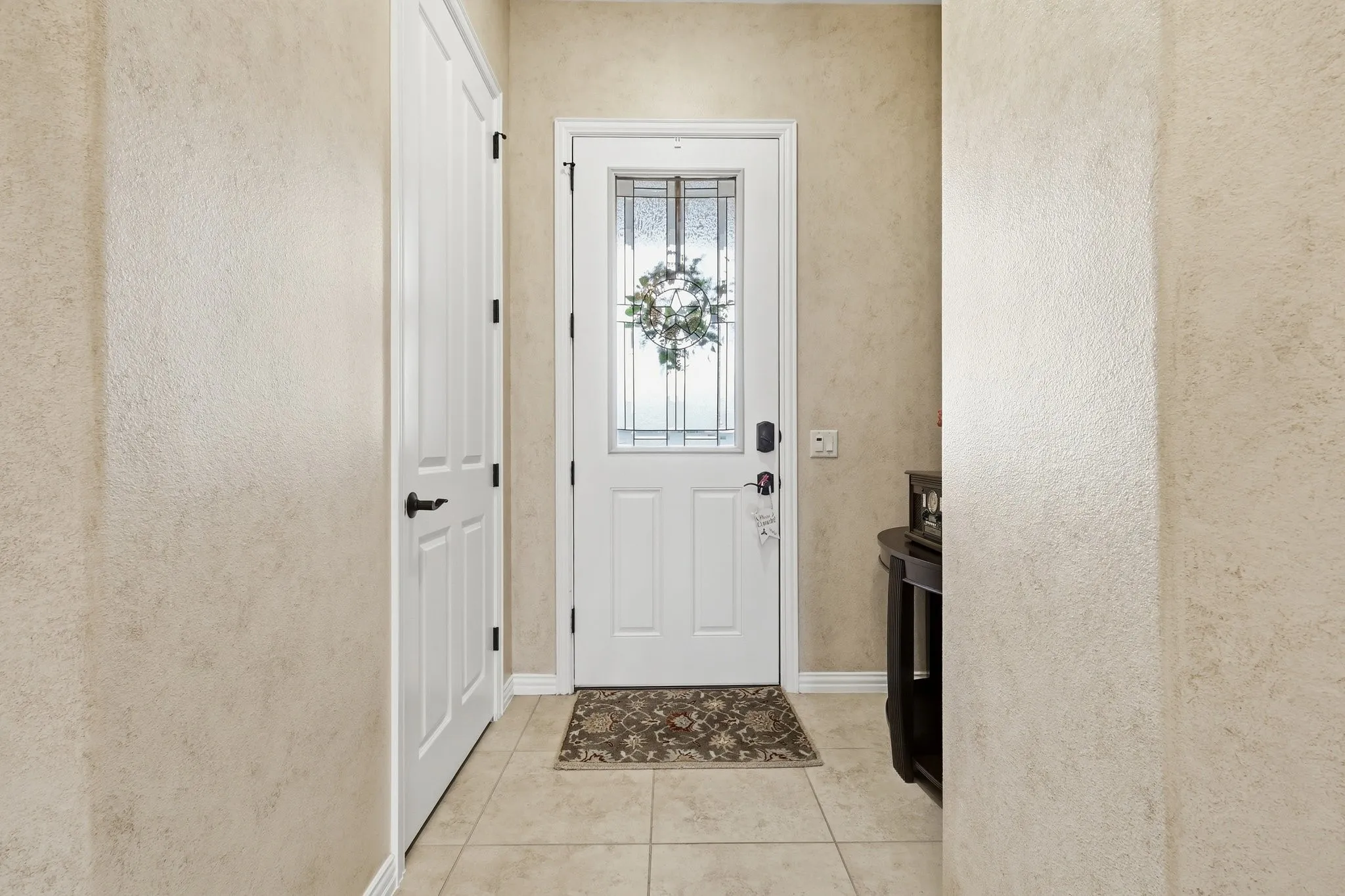 Single Family Residence For Sale in Denton County , 11508 Southerland Drive, Denton, Texas 76207, 2 Bedroom, 3 Bathroom, 3 Garage spaces, 2,447 Sqft, built in 2011, mls#21274836, Real Estate Agent in Denton, Homes For Sale in Denton county, Homes For Sale in Denton, Realtor in Denton Texas, Real Estate Brokerage Independent Realty Texas, Luminita Cordes Realtor