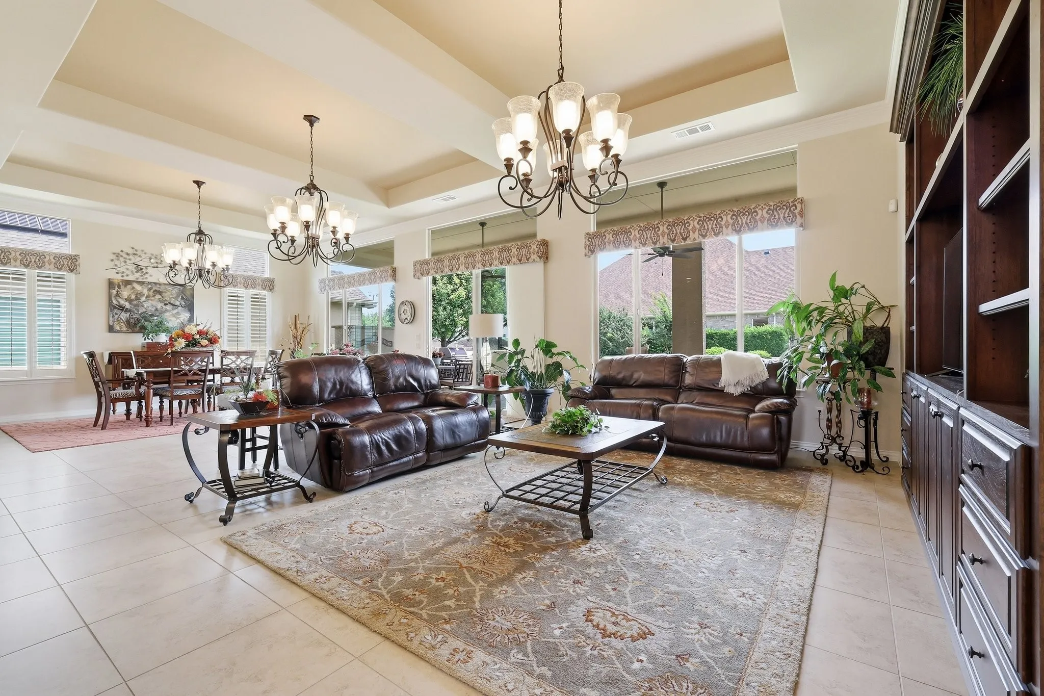 Single Family Residence For Sale in Denton County , 11508 Southerland Drive, Denton, Texas 76207, 2 Bedroom, 3 Bathroom, 3 Garage spaces, 2,447 Sqft, built in 2011, mls#21274836, Real Estate Agent in Denton, Homes For Sale in Denton county, Homes For Sale in Denton, Realtor in Denton Texas, Real Estate Brokerage Independent Realty Texas, Luminita Cordes Realtor