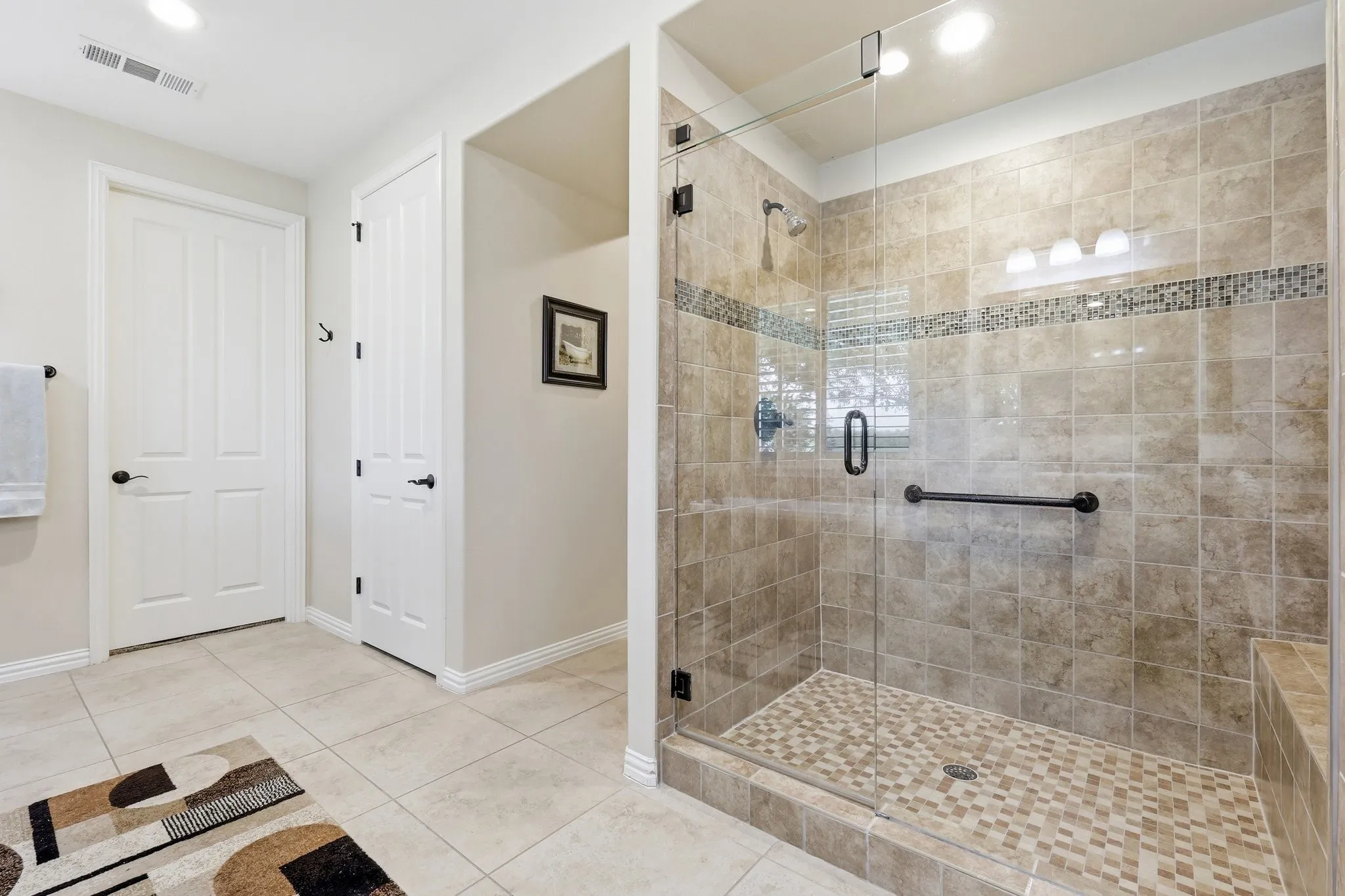 Single Family Residence For Sale in Denton County , 11508 Southerland Drive, Denton, Texas 76207, 2 Bedroom, 3 Bathroom, 3 Garage spaces, 2,447 Sqft, built in 2011, mls#21274836, Real Estate Agent in Denton, Homes For Sale in Denton county, Homes For Sale in Denton, Realtor in Denton Texas, Real Estate Brokerage Independent Realty Texas, Luminita Cordes Realtor