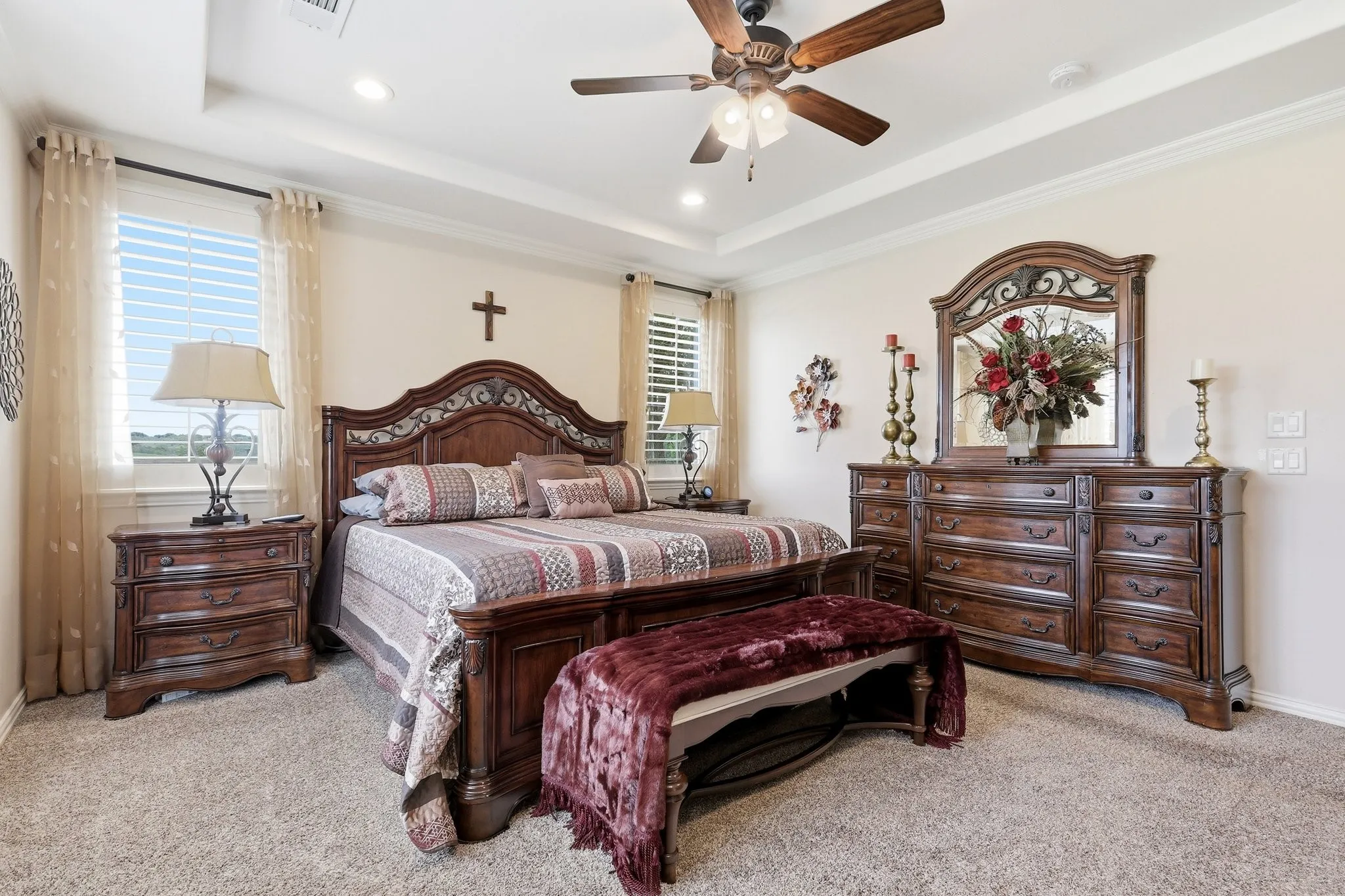 Single Family Residence For Sale in Denton County , 11508 Southerland Drive, Denton, Texas 76207, 2 Bedroom, 3 Bathroom, 3 Garage spaces, 2,447 Sqft, built in 2011, mls#21274836, Real Estate Agent in Denton, Homes For Sale in Denton county, Homes For Sale in Denton, Realtor in Denton Texas, Real Estate Brokerage Independent Realty Texas, Luminita Cordes Realtor