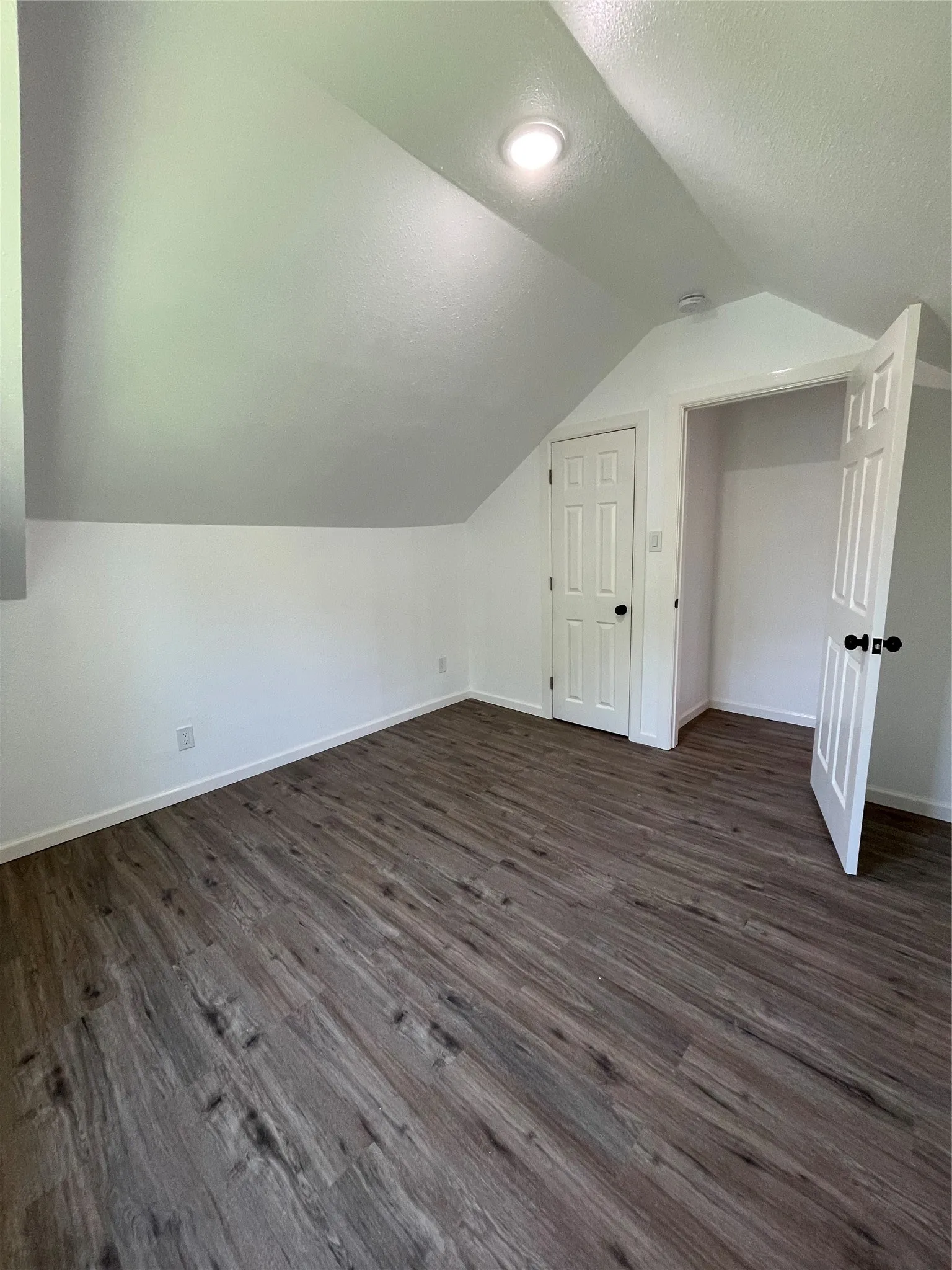 Single Family Residence For Sale in Grayson County , 607 E Monterey Street, Denison, Texas 75021, 4 Bedroom, 3 Bathroom, Garage spaces, 1,868 Sqft, built in 1920, mls#21287049, Real Estate Agent in Denison, Homes For Sale in Grayson county, Homes For Sale in Denison, Realtor in Denison Texas, Real Estate Brokerage Independent Realty Texas, Luminita Cordes Realtor