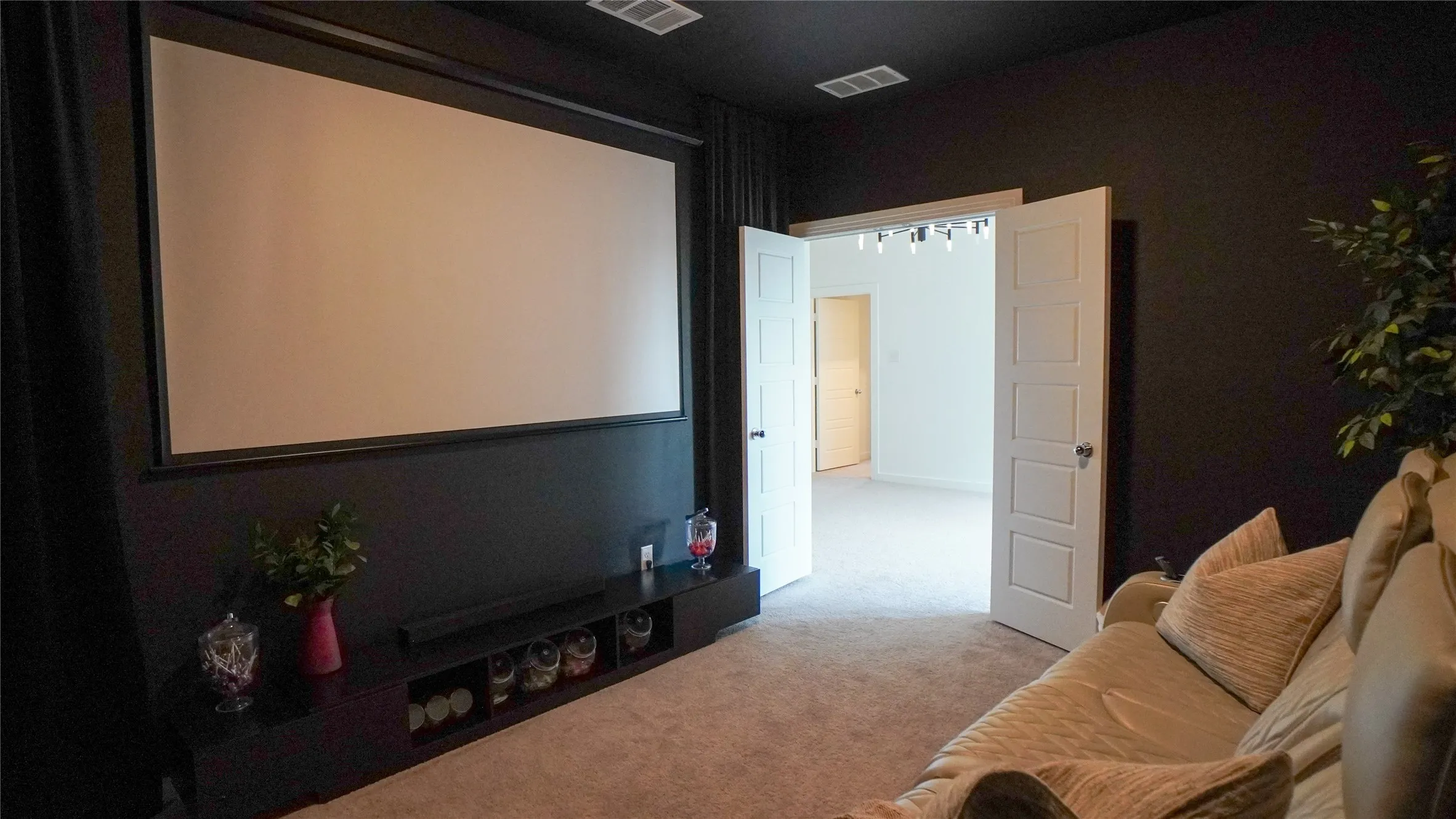 Single Family Residence For Rent in Rockwall County , 5727 Huffines Boulevard, Royse City, Texas 75189, 5 Bedroom, 4 Bathroom, 2 Garage spaces, 3,251 Sqft, built in 2023, mls#21283480, Real Estate Agent in Royse City, Homes For Rent in Rockwall county, Homes For Rent in Royse City, Realtor in Royse City Texas, Real Estate Brokerage Independent Realty Texas, Luminita Cordes Realtor