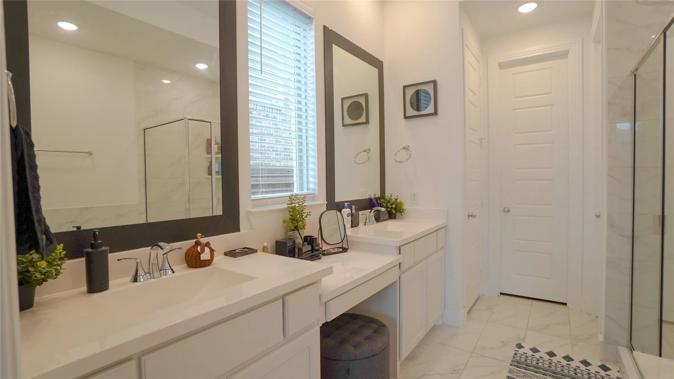 Single Family Residence For Rent in Rockwall County , 5727 Huffines Boulevard, Royse City, Texas 75189, 5 Bedroom, 4 Bathroom, 2 Garage spaces, 3,251 Sqft, built in 2023, mls#21283480, Real Estate Agent in Royse City, Homes For Rent in Rockwall county, Homes For Rent in Royse City, Realtor in Royse City Texas, Real Estate Brokerage Independent Realty Texas, Luminita Cordes Realtor