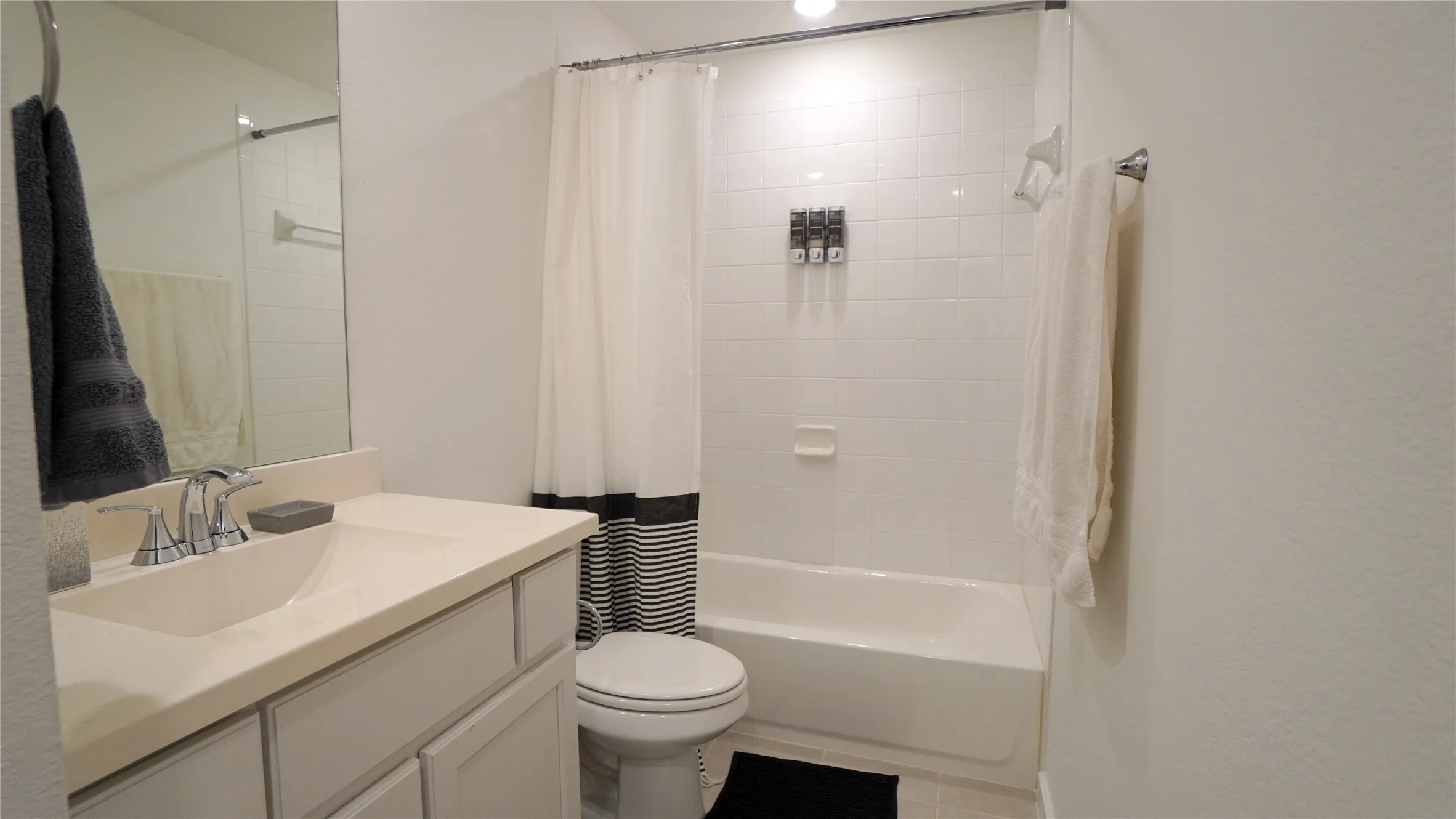 Single Family Residence For Rent in Rockwall County , 5727 Huffines Boulevard, Royse City, Texas 75189, 5 Bedroom, 4 Bathroom, 2 Garage spaces, 3,251 Sqft, built in 2023, mls#21283480, Real Estate Agent in Royse City, Homes For Rent in Rockwall county, Homes For Rent in Royse City, Realtor in Royse City Texas, Real Estate Brokerage Independent Realty Texas, Luminita Cordes Realtor