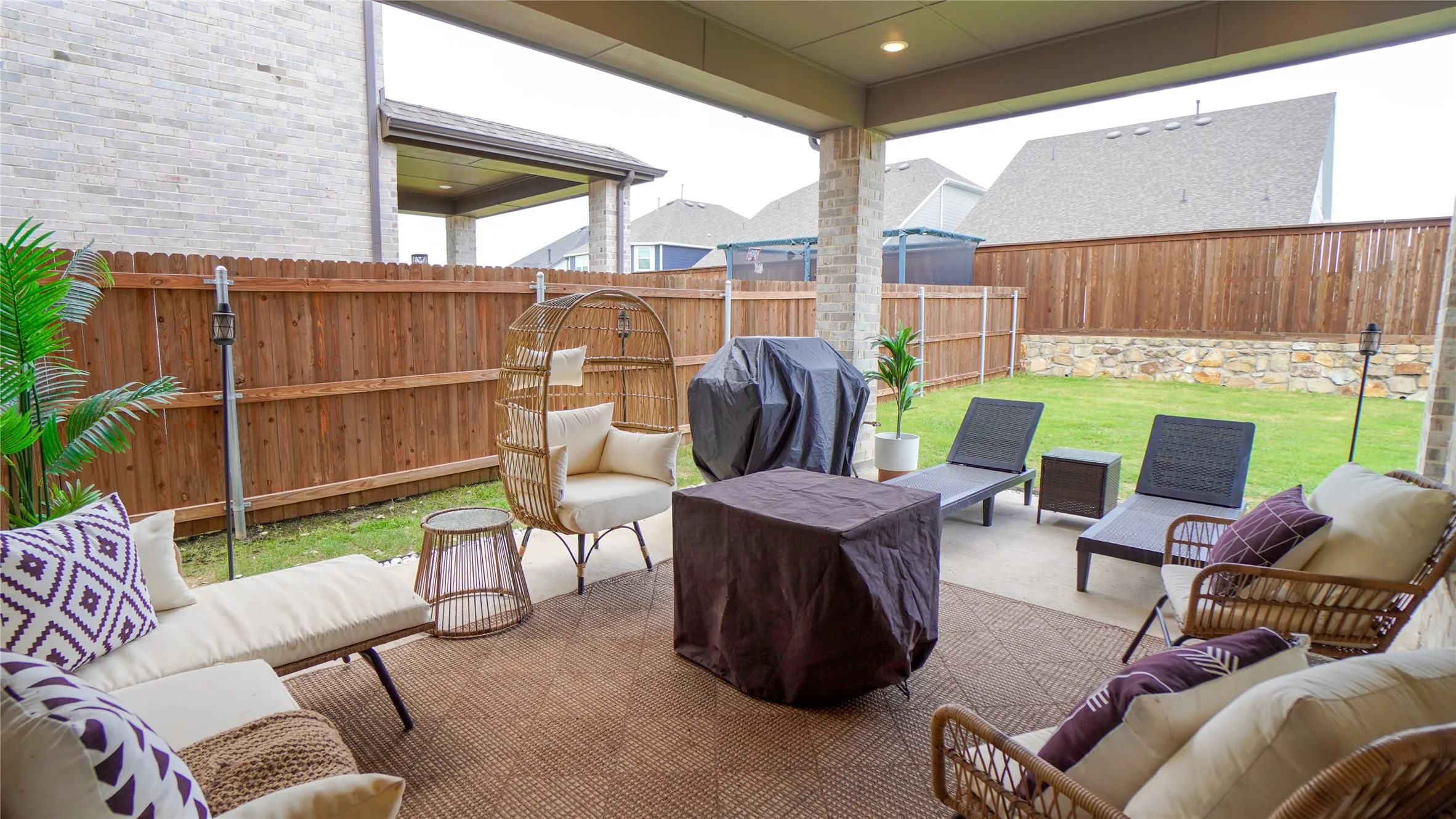 Single Family Residence For Rent in Rockwall County , 5727 Huffines Boulevard, Royse City, Texas 75189, 5 Bedroom, 4 Bathroom, 2 Garage spaces, 3,251 Sqft, built in 2023, mls#21283480, Real Estate Agent in Royse City, Homes For Rent in Rockwall county, Homes For Rent in Royse City, Realtor in Royse City Texas, Real Estate Brokerage Independent Realty Texas, Luminita Cordes Realtor