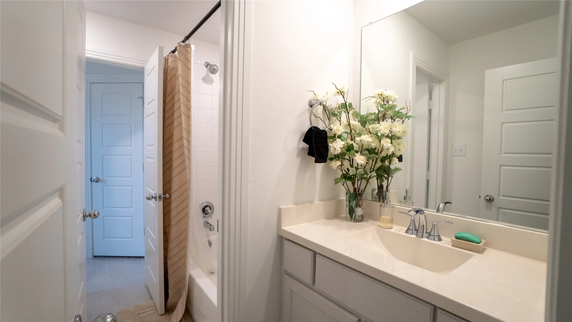Single Family Residence For Rent in Rockwall County , 5727 Huffines Boulevard, Royse City, Texas 75189, 5 Bedroom, 4 Bathroom, 2 Garage spaces, 3,251 Sqft, built in 2023, mls#21283480, Real Estate Agent in Royse City, Homes For Rent in Rockwall county, Homes For Rent in Royse City, Realtor in Royse City Texas, Real Estate Brokerage Independent Realty Texas, Luminita Cordes Realtor