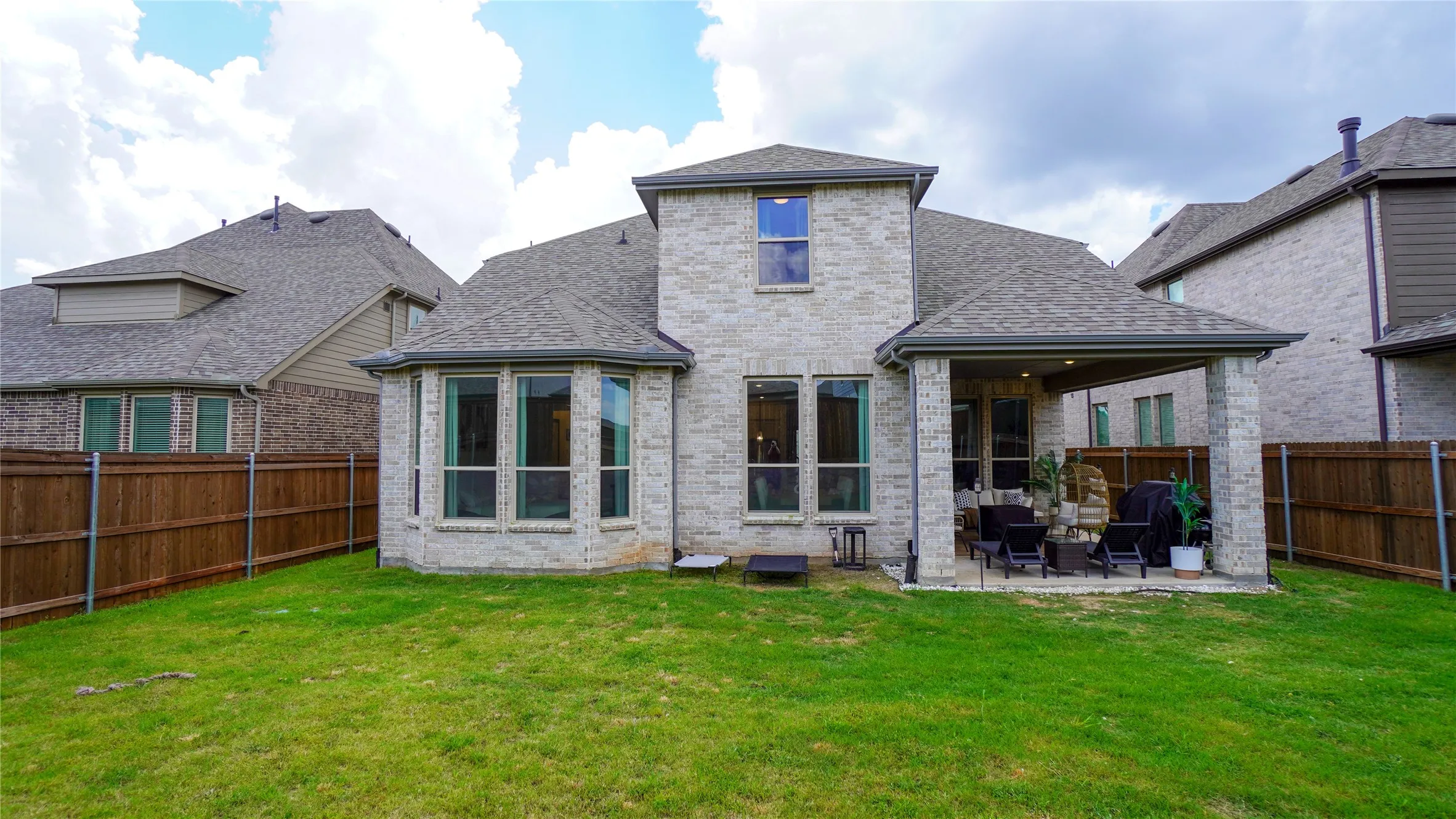 Single Family Residence For Rent in Rockwall County , 5727 Huffines Boulevard, Royse City, Texas 75189, 5 Bedroom, 4 Bathroom, 2 Garage spaces, 3,251 Sqft, built in 2023, mls#21283480, Real Estate Agent in Royse City, Homes For Rent in Rockwall county, Homes For Rent in Royse City, Realtor in Royse City Texas, Real Estate Brokerage Independent Realty Texas, Luminita Cordes Realtor