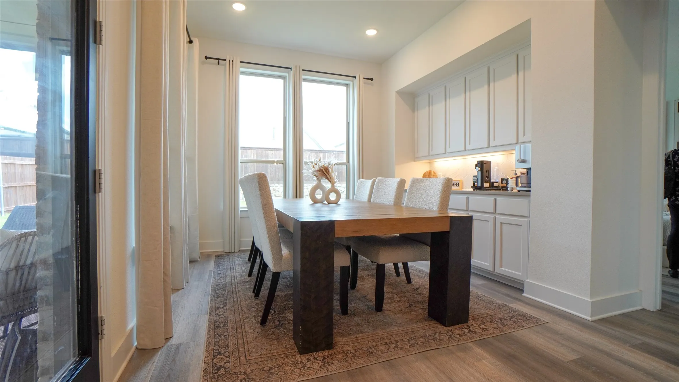 Single Family Residence For Rent in Rockwall County , 5727 Huffines Boulevard, Royse City, Texas 75189, 5 Bedroom, 4 Bathroom, 2 Garage spaces, 3,251 Sqft, built in 2023, mls#21283480, Real Estate Agent in Royse City, Homes For Rent in Rockwall county, Homes For Rent in Royse City, Realtor in Royse City Texas, Real Estate Brokerage Independent Realty Texas, Luminita Cordes Realtor