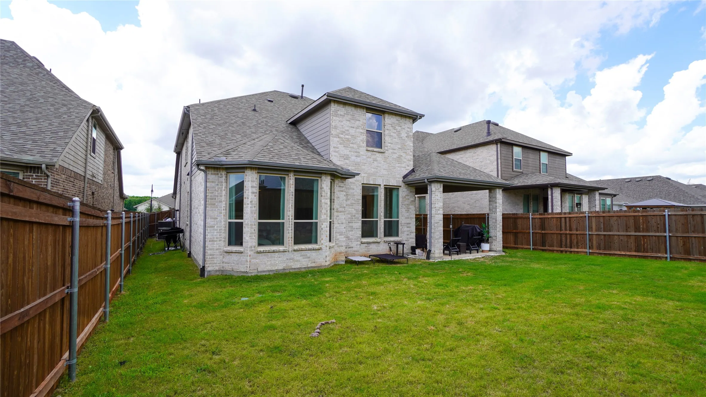 Single Family Residence For Rent in Rockwall County , 5727 Huffines Boulevard, Royse City, Texas 75189, 5 Bedroom, 4 Bathroom, 2 Garage spaces, 3,251 Sqft, built in 2023, mls#21283480, Real Estate Agent in Royse City, Homes For Rent in Rockwall county, Homes For Rent in Royse City, Realtor in Royse City Texas, Real Estate Brokerage Independent Realty Texas, Luminita Cordes Realtor