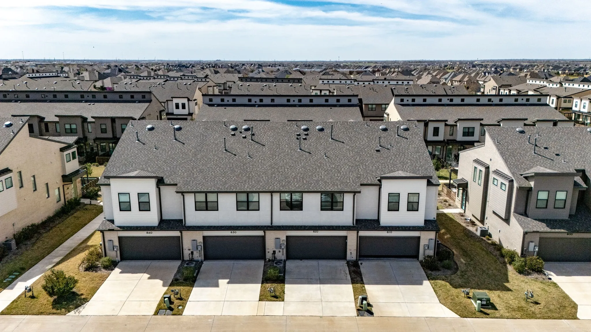Townhouse For Sale in Denton County , 820 Dulaney Court, Prosper, Texas 75078, 3 Bedrooms, 3 Bathrooms, 2 Garage spaces, 1,886 Sqft, built in 2023, Price $400,000, mls#21287056, Real Estate Agent in Prosper, Homes For Sale in Denton county, Homes For Sale in Prosper, Realtor in Prosper Texas, Real Estate Brokerage Independent Realty Texas, Luminita Cordes Realtor