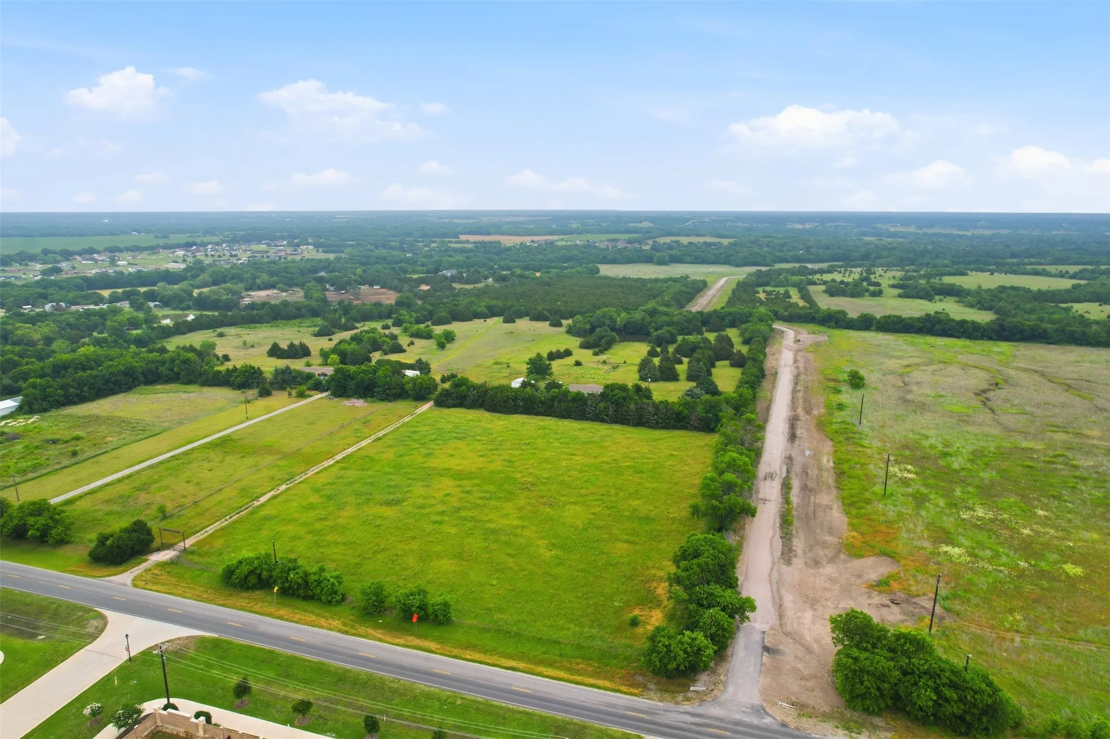 Farm For Rent in Collin County , 4196 L FM 75, Princeton, Texas 75407, 3 Bedroom, 2 Bathroom, Garage spaces, 1,680 Sqft, built in 2017, mls#21285667, Real Estate Agent in Princeton, Homes For Rent in Collin county, Homes For Rent in Princeton, Realtor in Princeton Texas, Real Estate Brokerage Independent Realty Texas, Luminita Cordes Realtor