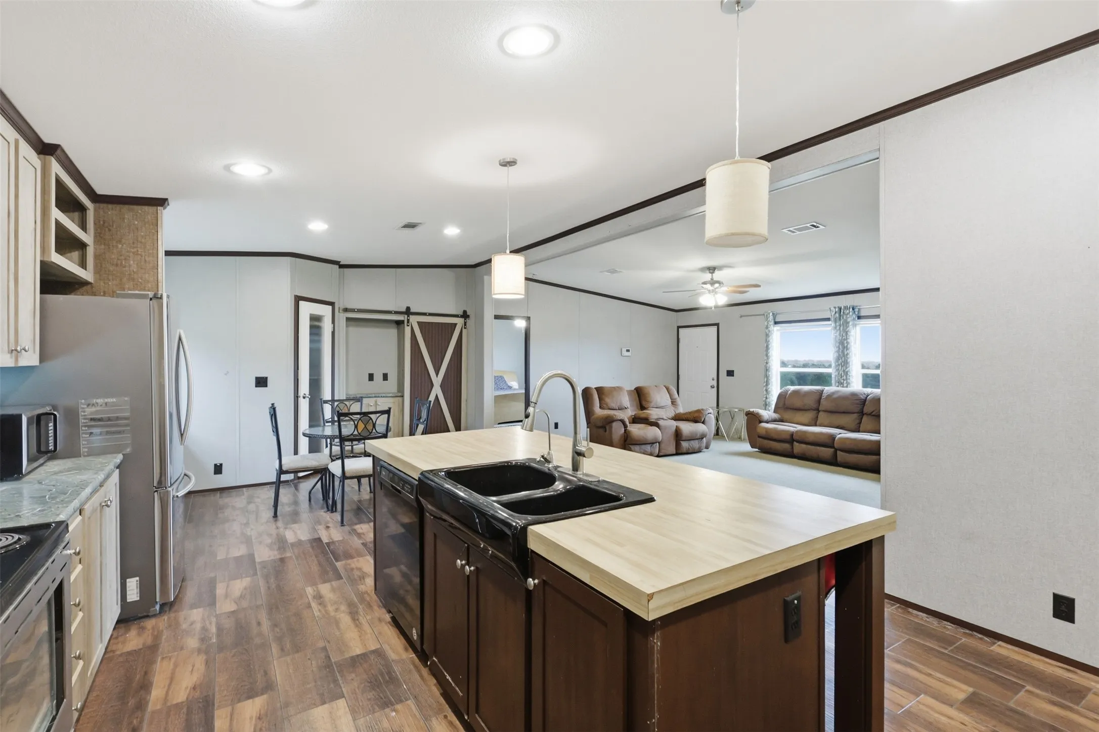 Farm For Rent in Collin County , 4196 L FM 75, Princeton, Texas 75407, 3 Bedroom, 2 Bathroom, Garage spaces, 1,680 Sqft, built in 2017, mls#21285667, Real Estate Agent in Princeton, Homes For Rent in Collin county, Homes For Rent in Princeton, Realtor in Princeton Texas, Real Estate Brokerage Independent Realty Texas, Luminita Cordes Realtor
