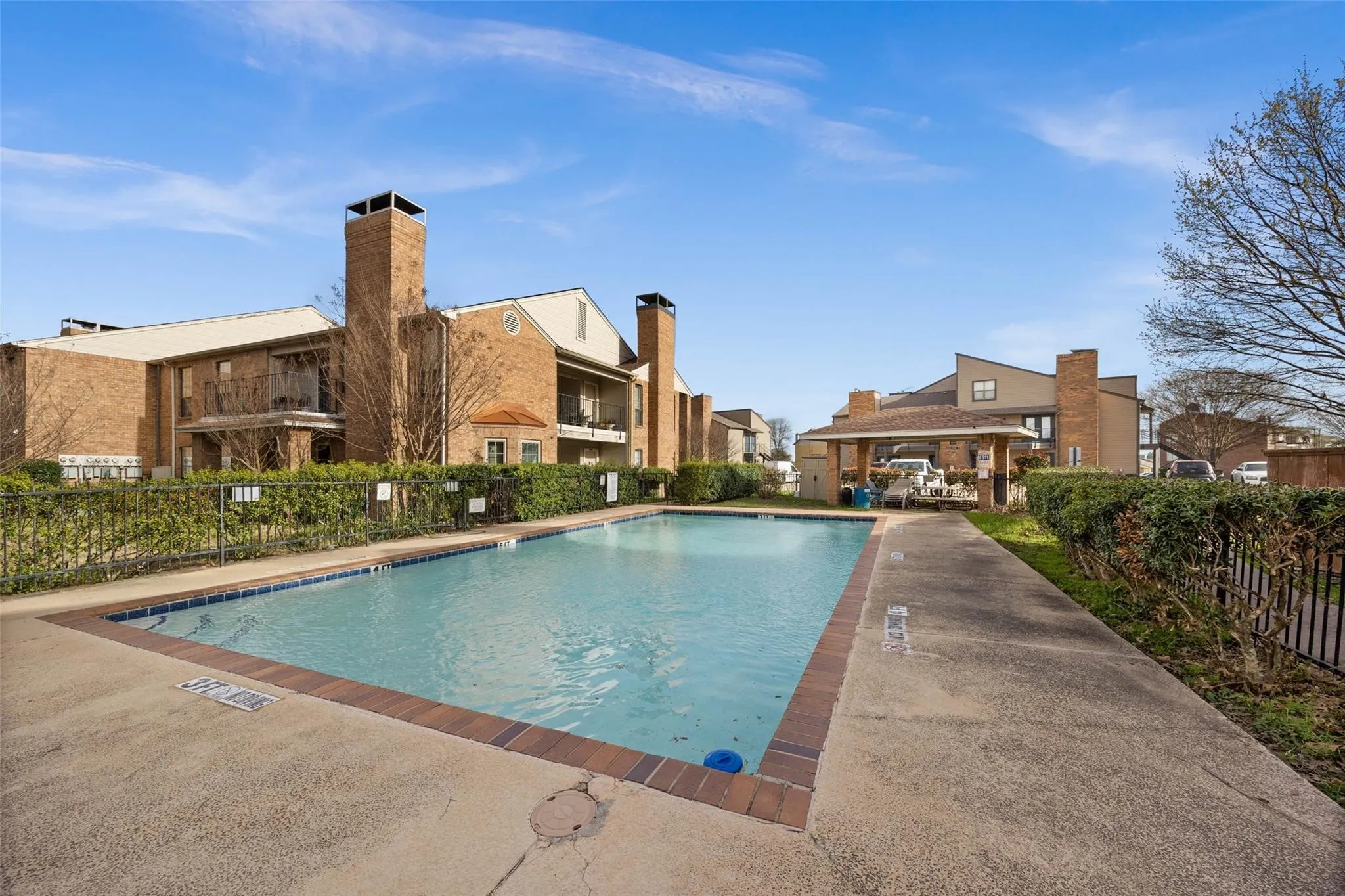 Condominium For Rent in Dallas County , 5902 Marvin Loving Drive 104, Garland, Texas 75043, 2 Bedroom, 2 Bathroom, Garage spaces, 950 Sqft, built in 1982, mls#21287094, Real Estate Agent in Garland, Homes For Rent in Dallas county, Homes For Rent in Garland, Realtor in Garland Texas, Real Estate Brokerage Independent Realty Texas, Luminita Cordes Realtor