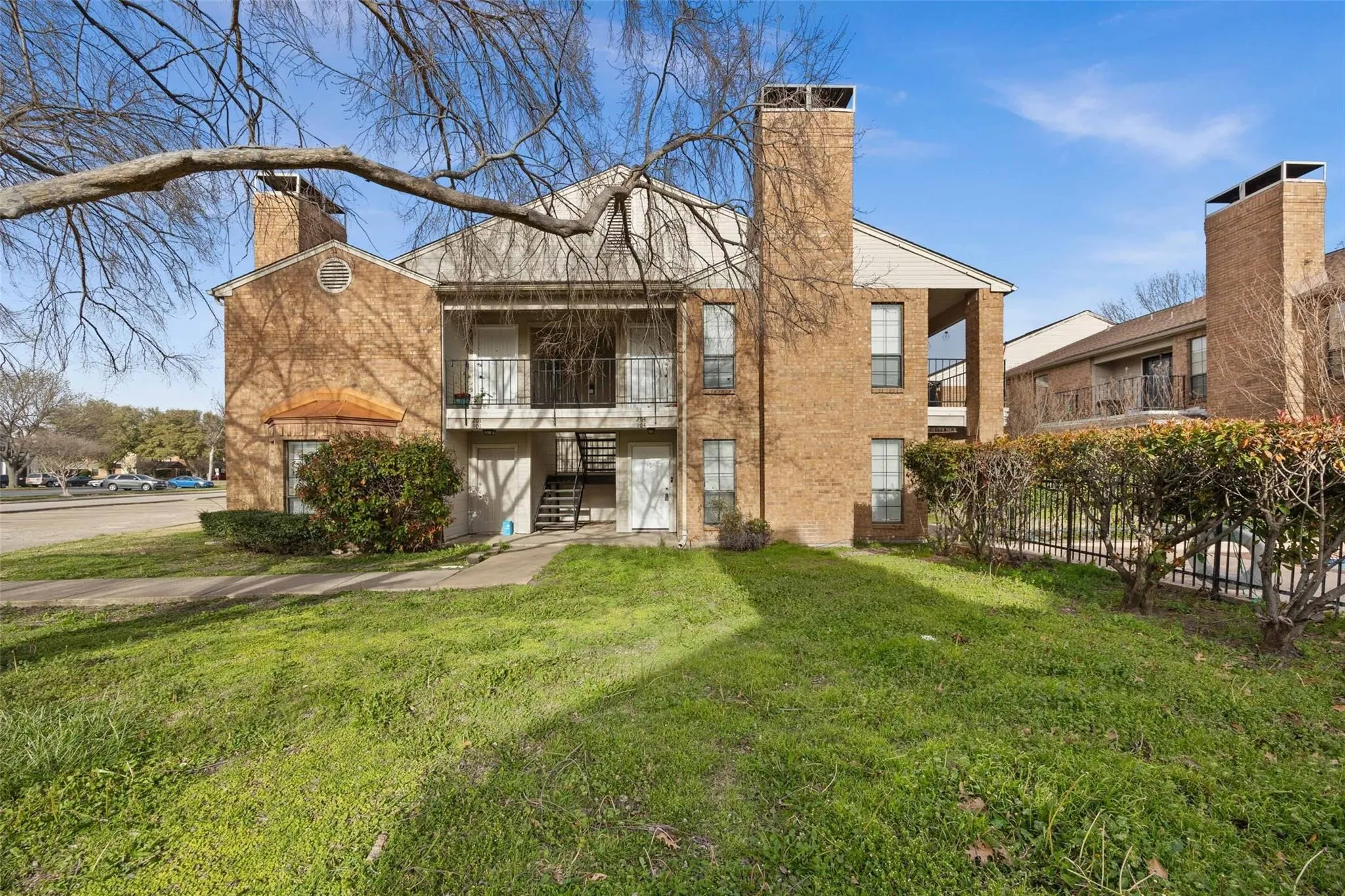 Condominium For Rent in Dallas County , 5902 Marvin Loving Drive 104, Garland, Texas 75043, 2 Bedroom, 2 Bathroom, Garage spaces, 950 Sqft, built in 1982, mls#21287094, Real Estate Agent in Garland, Homes For Rent in Dallas county, Homes For Rent in Garland, Realtor in Garland Texas, Real Estate Brokerage Independent Realty Texas, Luminita Cordes Realtor