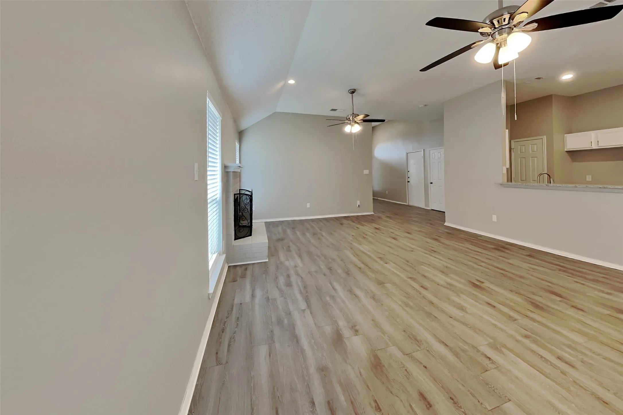 Single Family Residence For Rent in Kaufman County , 511 Brazos Street, Forney, Texas 75126, 3 Bedroom, 2 Bathroom, 2 Garage spaces, 1,570 Sqft, built in 1999, mls#21287100, Real Estate Agent in Forney, Homes For Rent in Kaufman county, Homes For Rent in Forney, Realtor in Forney Texas, Real Estate Brokerage Independent Realty Texas, Luminita Cordes Realtor