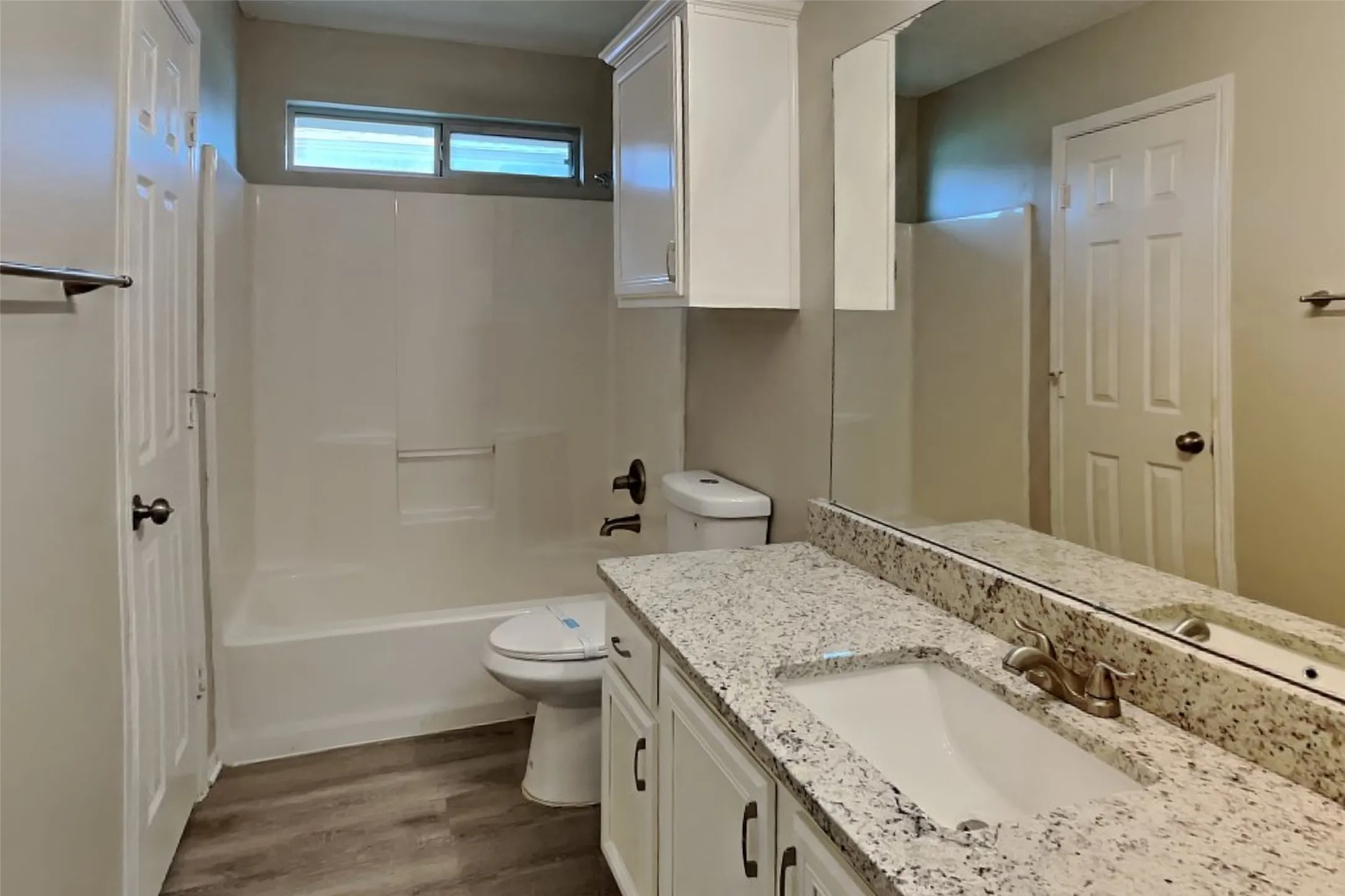 Single Family Residence For Rent in Kaufman County , 511 Brazos Street, Forney, Texas 75126, 3 Bedroom, 2 Bathroom, 2 Garage spaces, 1,570 Sqft, built in 1999, mls#21287100, Real Estate Agent in Forney, Homes For Rent in Kaufman county, Homes For Rent in Forney, Realtor in Forney Texas, Real Estate Brokerage Independent Realty Texas, Luminita Cordes Realtor