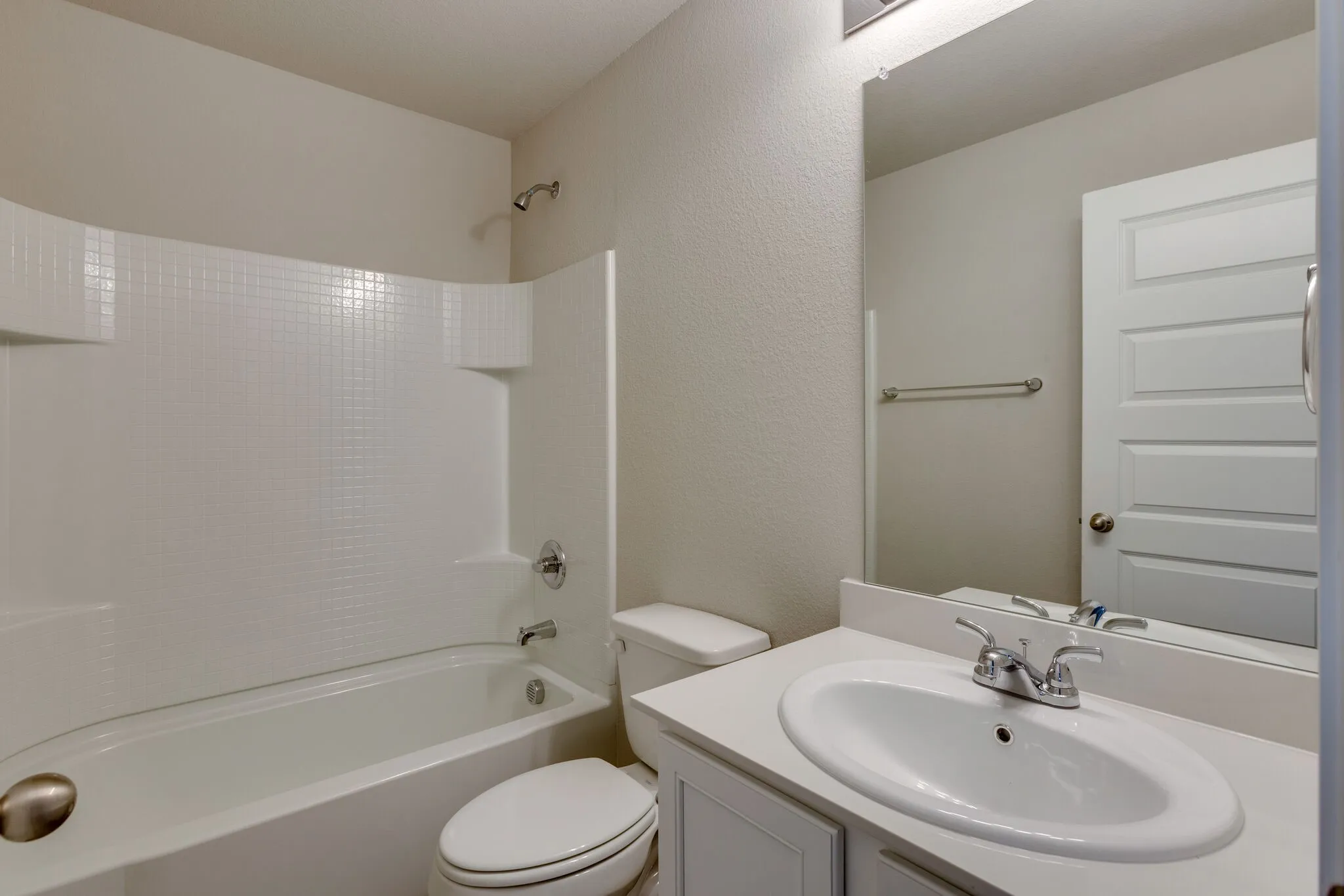 Single Family Residence For Rent in Kaufman County , 111 Rock Creek Lane, Terrell, Texas 75160, 3 Bedroom, 2 Bathroom, 2 Garage spaces, 1,263 Sqft, built in 2022, mls#21286873, Real Estate Agent in Terrell, Homes For Rent in Kaufman county, Homes For Rent in Terrell, Realtor in Terrell Texas, Real Estate Brokerage Independent Realty Texas, Luminita Cordes Realtor