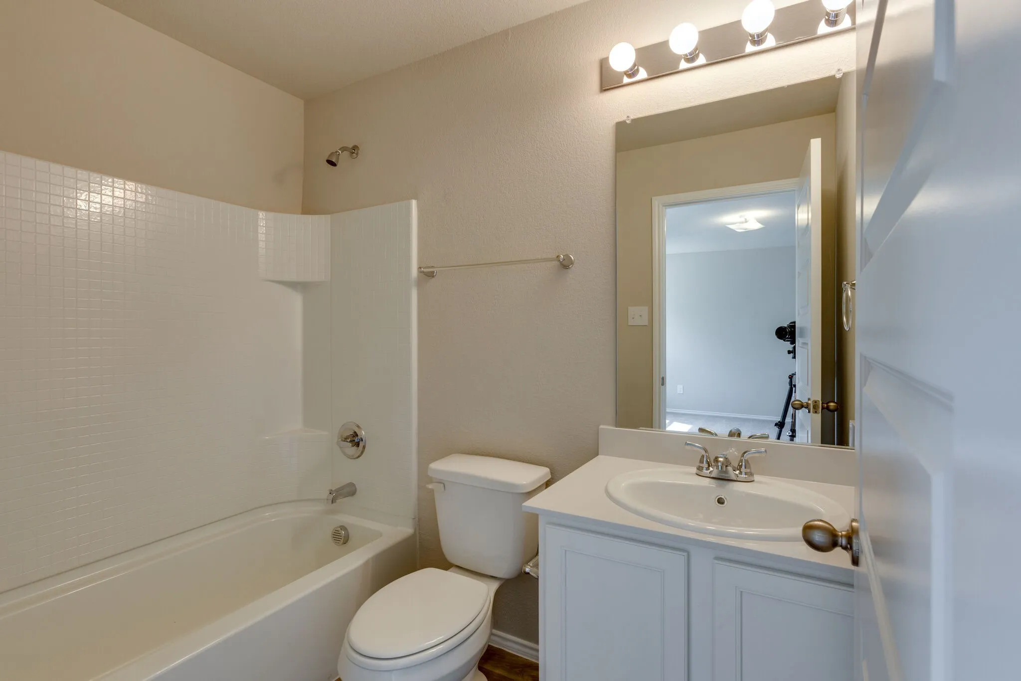 Single Family Residence For Rent in Kaufman County , 111 Rock Creek Lane, Terrell, Texas 75160, 3 Bedroom, 2 Bathroom, 2 Garage spaces, 1,263 Sqft, built in 2022, mls#21286873, Real Estate Agent in Terrell, Homes For Rent in Kaufman county, Homes For Rent in Terrell, Realtor in Terrell Texas, Real Estate Brokerage Independent Realty Texas, Luminita Cordes Realtor