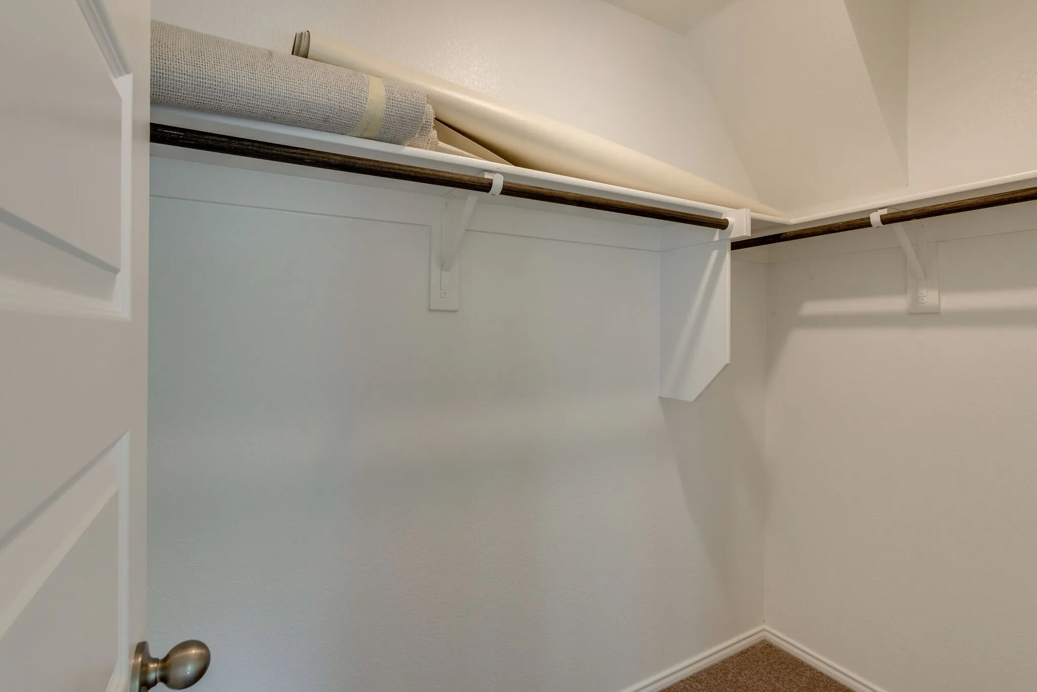 Single Family Residence For Rent in Kaufman County , 111 Rock Creek Lane, Terrell, Texas 75160, 3 Bedroom, 2 Bathroom, 2 Garage spaces, 1,263 Sqft, built in 2022, mls#21286873, Real Estate Agent in Terrell, Homes For Rent in Kaufman county, Homes For Rent in Terrell, Realtor in Terrell Texas, Real Estate Brokerage Independent Realty Texas, Luminita Cordes Realtor