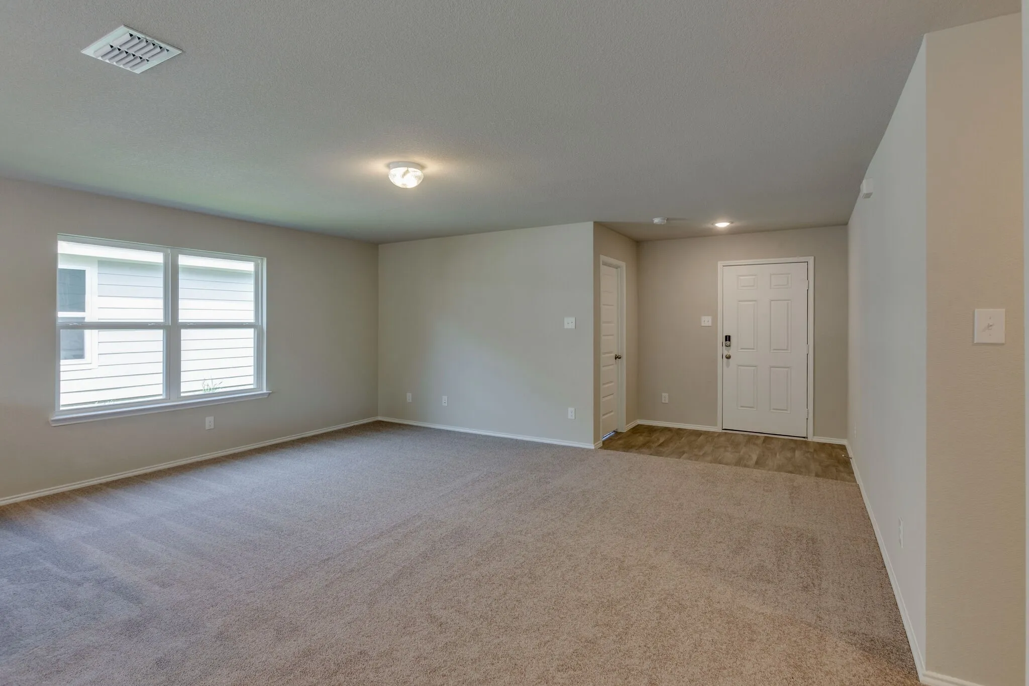 Single Family Residence For Rent in Kaufman County , 111 Rock Creek Lane, Terrell, Texas 75160, 3 Bedroom, 2 Bathroom, 2 Garage spaces, 1,263 Sqft, built in 2022, mls#21286873, Real Estate Agent in Terrell, Homes For Rent in Kaufman county, Homes For Rent in Terrell, Realtor in Terrell Texas, Real Estate Brokerage Independent Realty Texas, Luminita Cordes Realtor