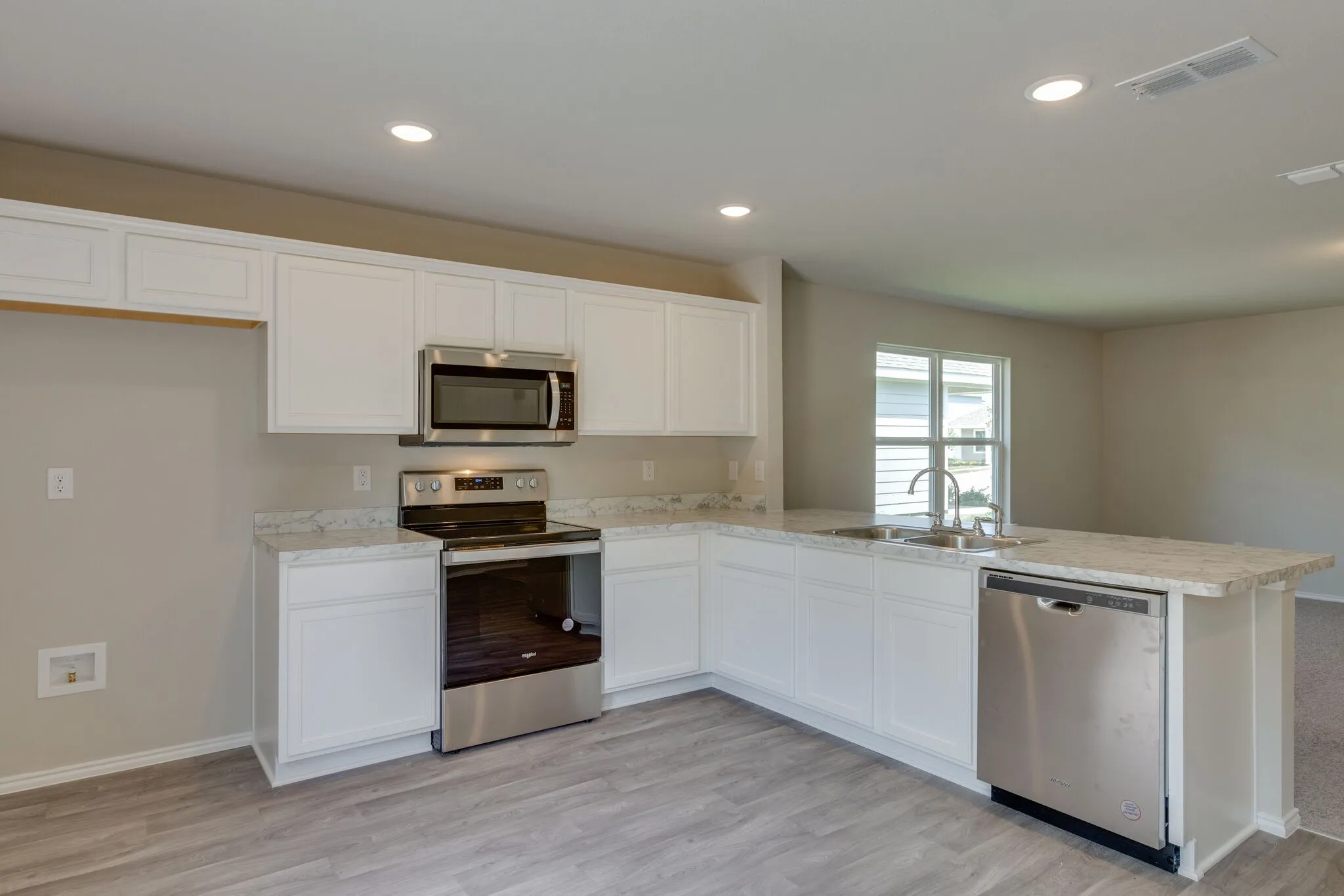 Single Family Residence For Rent in Kaufman County , 111 Rock Creek Lane, Terrell, Texas 75160, 3 Bedroom, 2 Bathroom, 2 Garage spaces, 1,263 Sqft, built in 2022, mls#21286873, Real Estate Agent in Terrell, Homes For Rent in Kaufman county, Homes For Rent in Terrell, Realtor in Terrell Texas, Real Estate Brokerage Independent Realty Texas, Luminita Cordes Realtor