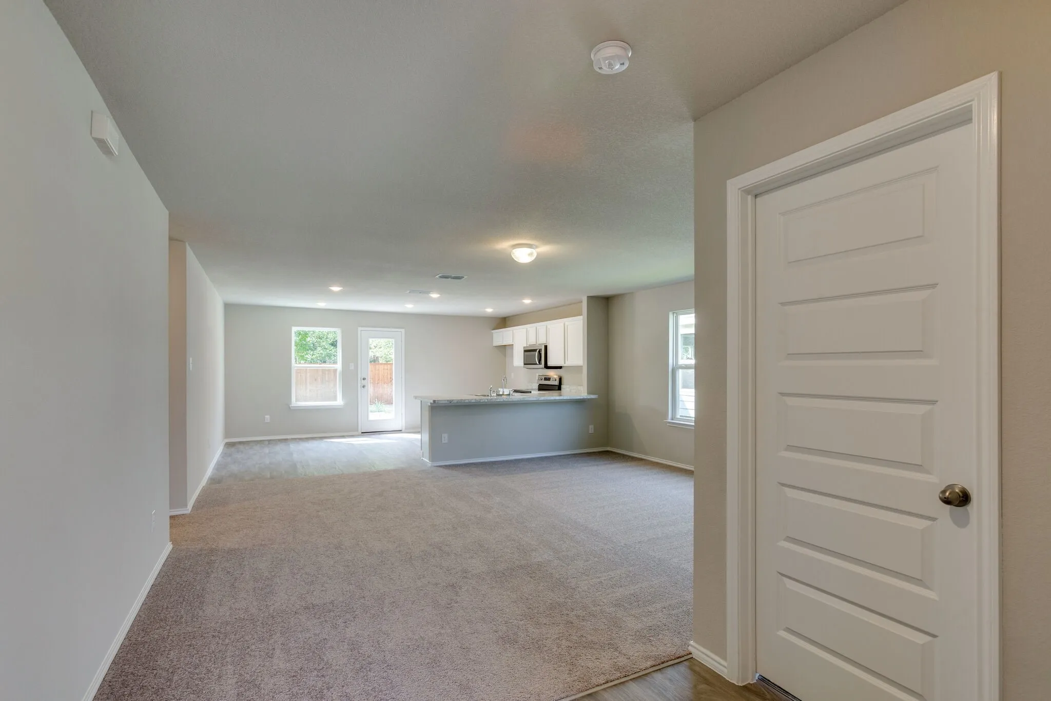 Single Family Residence For Rent in Kaufman County , 111 Rock Creek Lane, Terrell, Texas 75160, 3 Bedroom, 2 Bathroom, 2 Garage spaces, 1,263 Sqft, built in 2022, mls#21286873, Real Estate Agent in Terrell, Homes For Rent in Kaufman county, Homes For Rent in Terrell, Realtor in Terrell Texas, Real Estate Brokerage Independent Realty Texas, Luminita Cordes Realtor