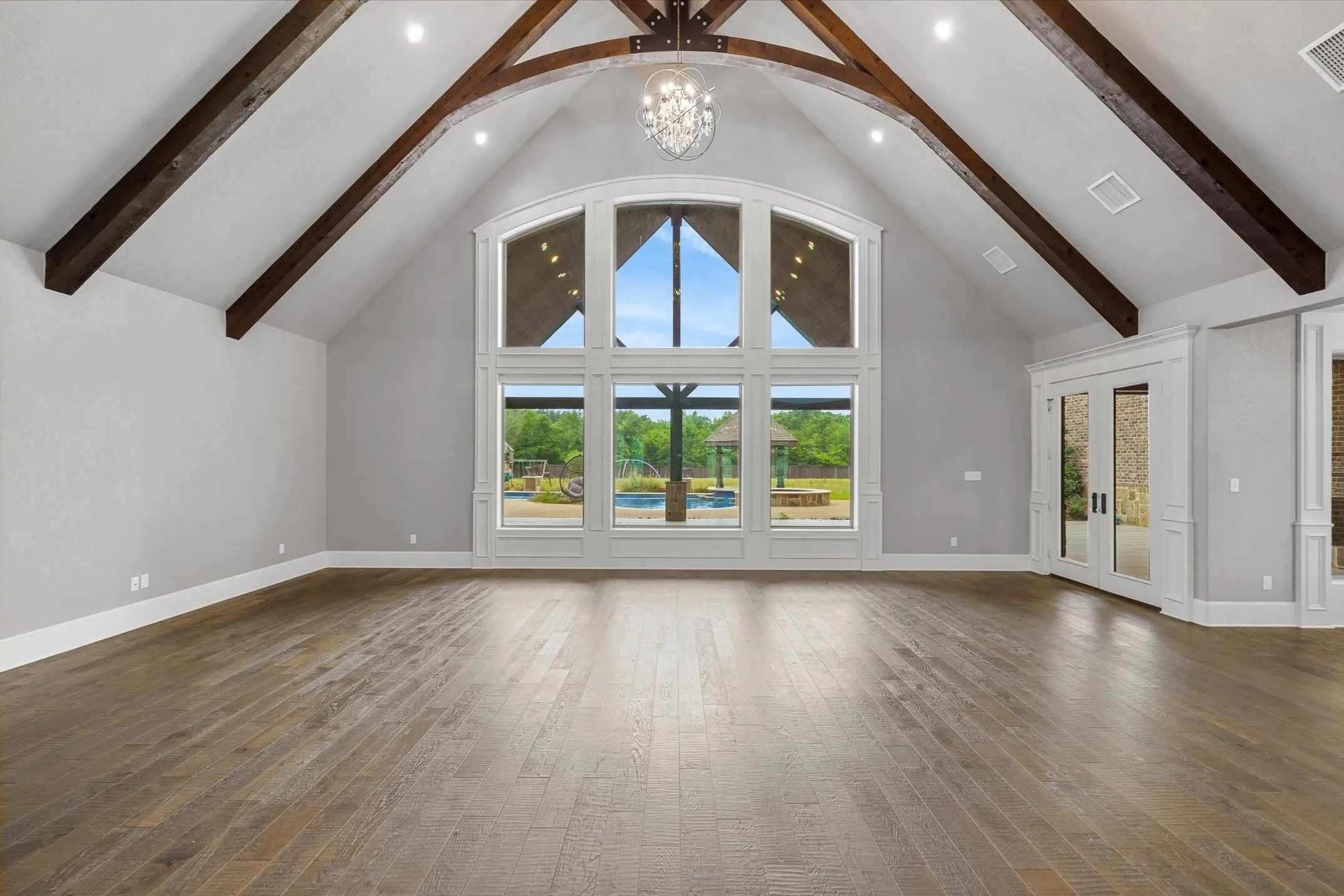 Single Family Residence For Sale in Smith County , 16508 Hailey Court, Tyler, Texas 75703, 6 Bedrooms, 9 Bathrooms, 13 Garage spaces, 9,730 Sqft, built in 2016, Price $2,800,000, mls#21281232, Real Estate Agent in Tyler, Homes For Sale in Smith county, Homes For Sale in Tyler, Realtor in Tyler Texas, Real Estate Brokerage Independent Realty Texas, Luminita Cordes Realtor