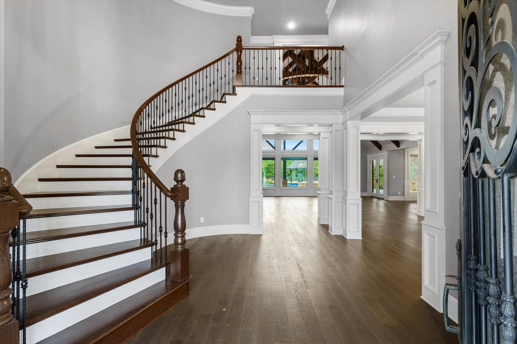 Single Family Residence For Sale in Smith County , 16508 Hailey Court, Tyler, Texas 75703, 6 Bedrooms, 9 Bathrooms, 13 Garage spaces, 9,730 Sqft, built in 2016, Price $2,800,000, mls#21281232, Real Estate Agent in Tyler, Homes For Sale in Smith county, Homes For Sale in Tyler, Realtor in Tyler Texas, Real Estate Brokerage Independent Realty Texas, Luminita Cordes Realtor