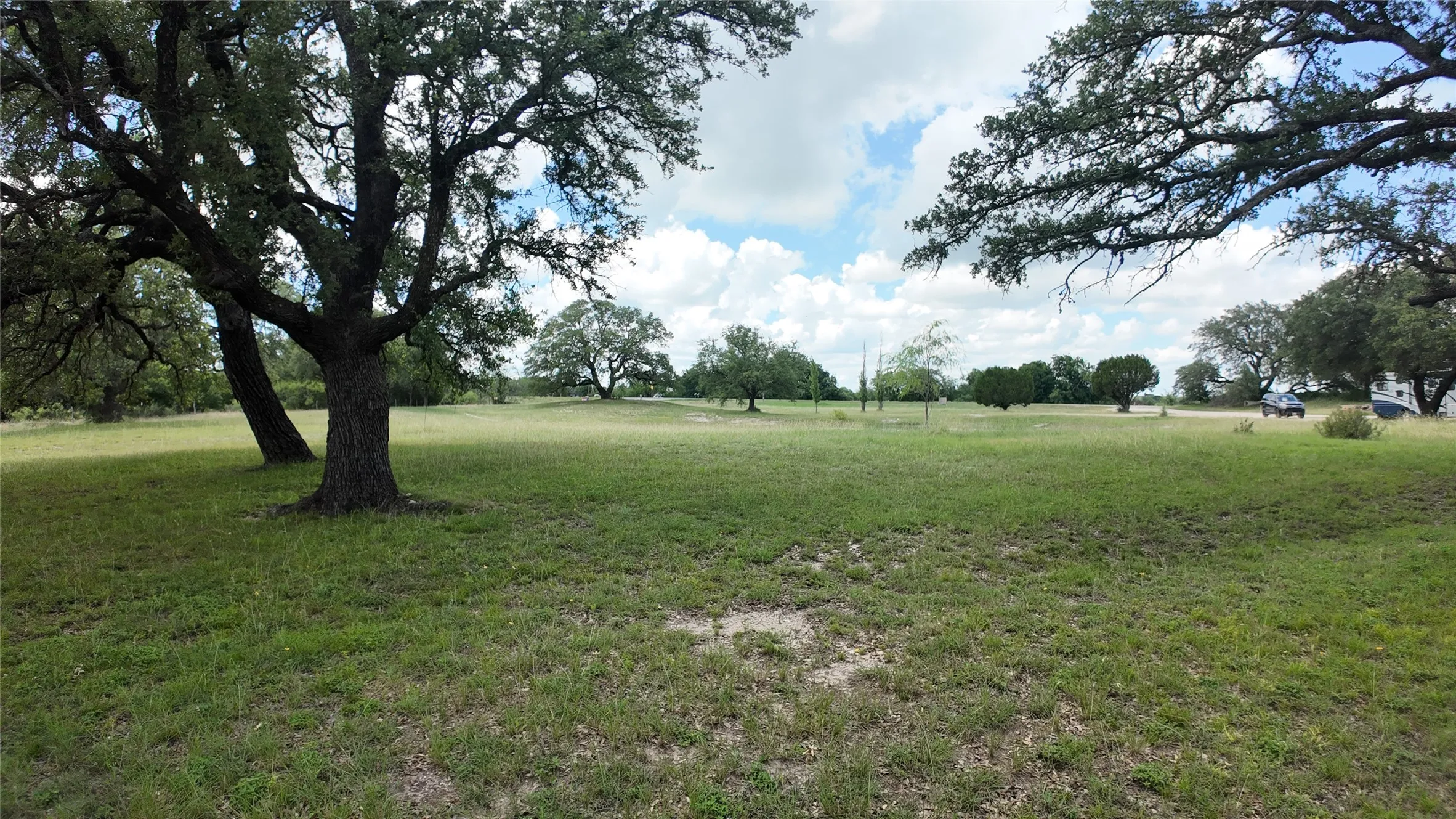 Single Family Residence For Sale in Mills County , 915 W Hwy 84 Highway W, Mullin, Texas 76864, 3 Bedrooms, 2 Bathrooms, Garage spaces, 1,343 Sqft, built in 1977, Price $524,900, mls#21287130, Real Estate Agent in Mullin, Homes For Sale in Mills county, Homes For Sale in Mullin, Realtor in Mullin Texas, Real Estate Brokerage Independent Realty Texas, Luminita Cordes Realtor