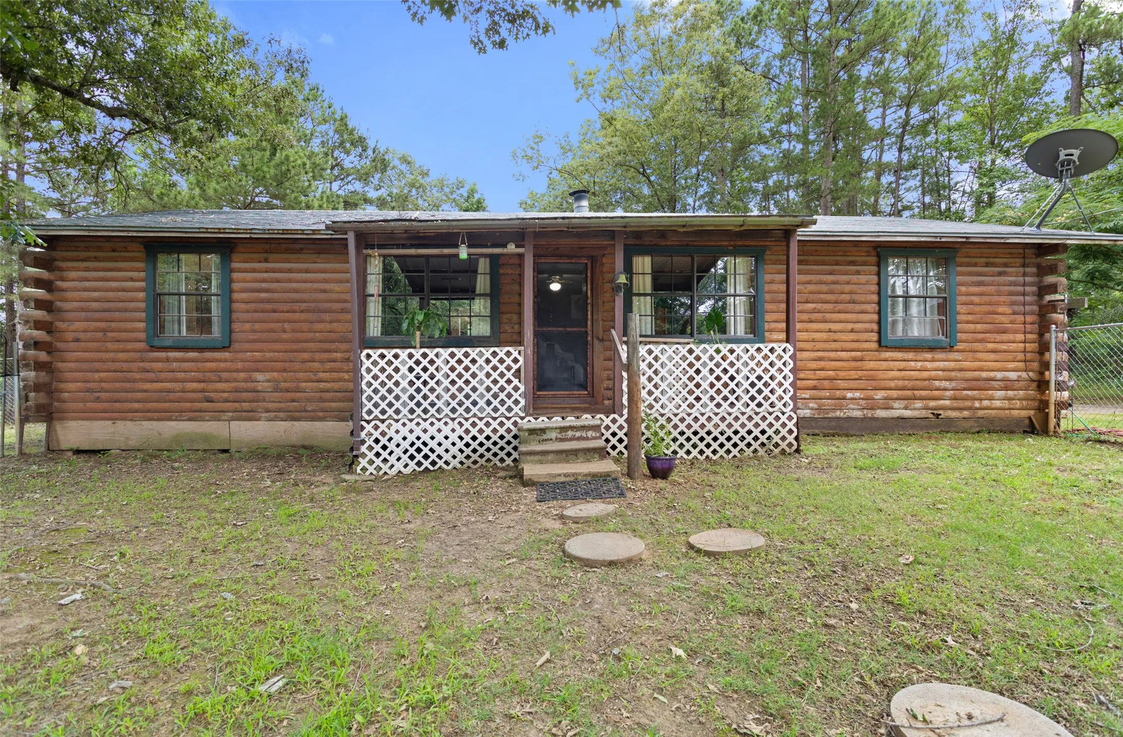Single Family Residence For Sale in Smith County , 24087 FM 15, Troup, Texas 75789, 3 Bedroom, 2 Bathroom, Garage spaces, 1,400 Sqft, built in 2002, mls#21286594, Real Estate Agent in Troup, Homes For Sale in Smith county, Homes For Sale in Troup, Realtor in Troup Texas, Real Estate Brokerage Independent Realty Texas, Luminita Cordes Realtor