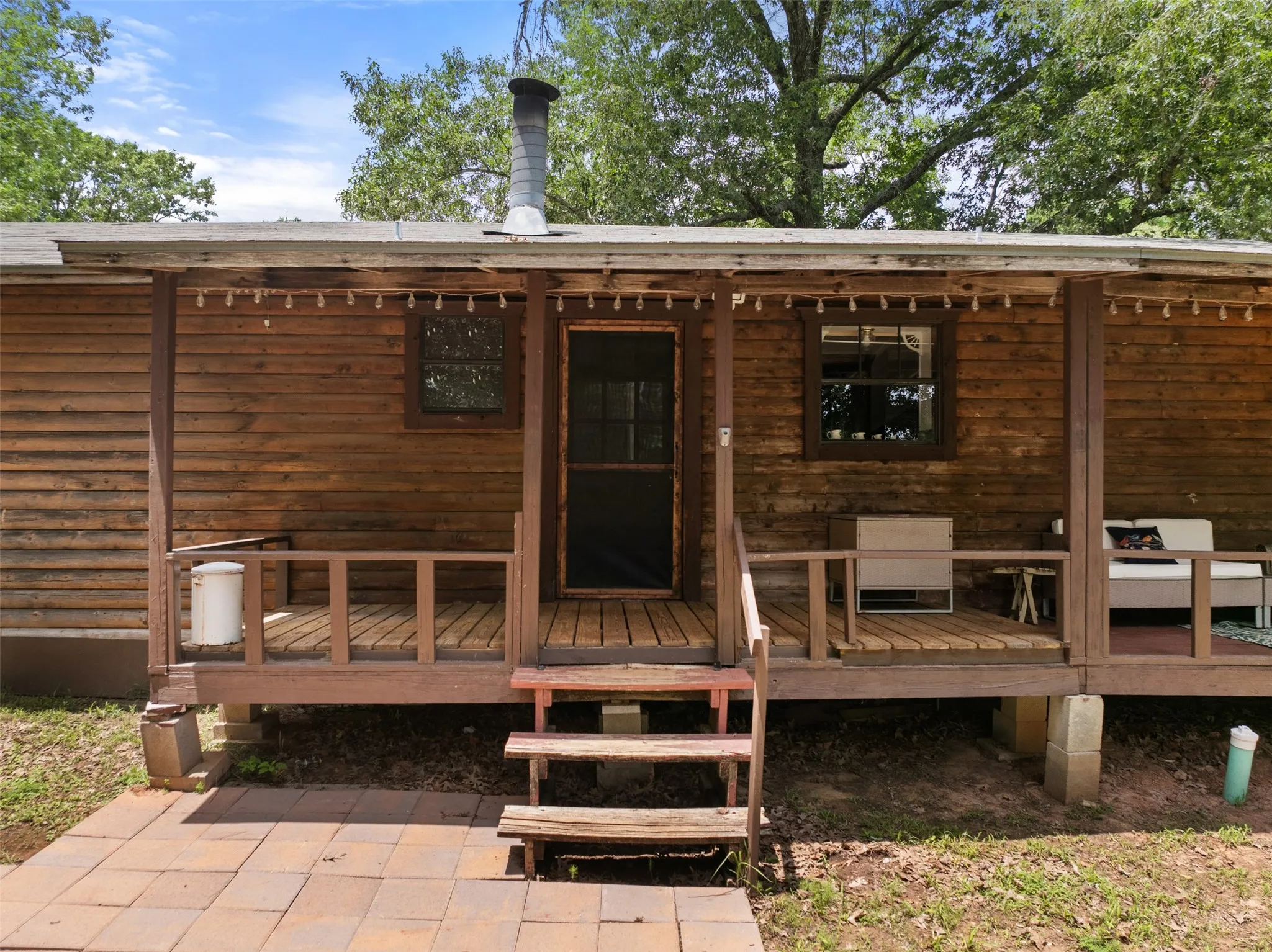 Single Family Residence For Sale in Smith County , 24087 FM 15, Troup, Texas 75789, 3 Bedroom, 2 Bathroom, Garage spaces, 1,400 Sqft, built in 2002, mls#21286594, Real Estate Agent in Troup, Homes For Sale in Smith county, Homes For Sale in Troup, Realtor in Troup Texas, Real Estate Brokerage Independent Realty Texas, Luminita Cordes Realtor